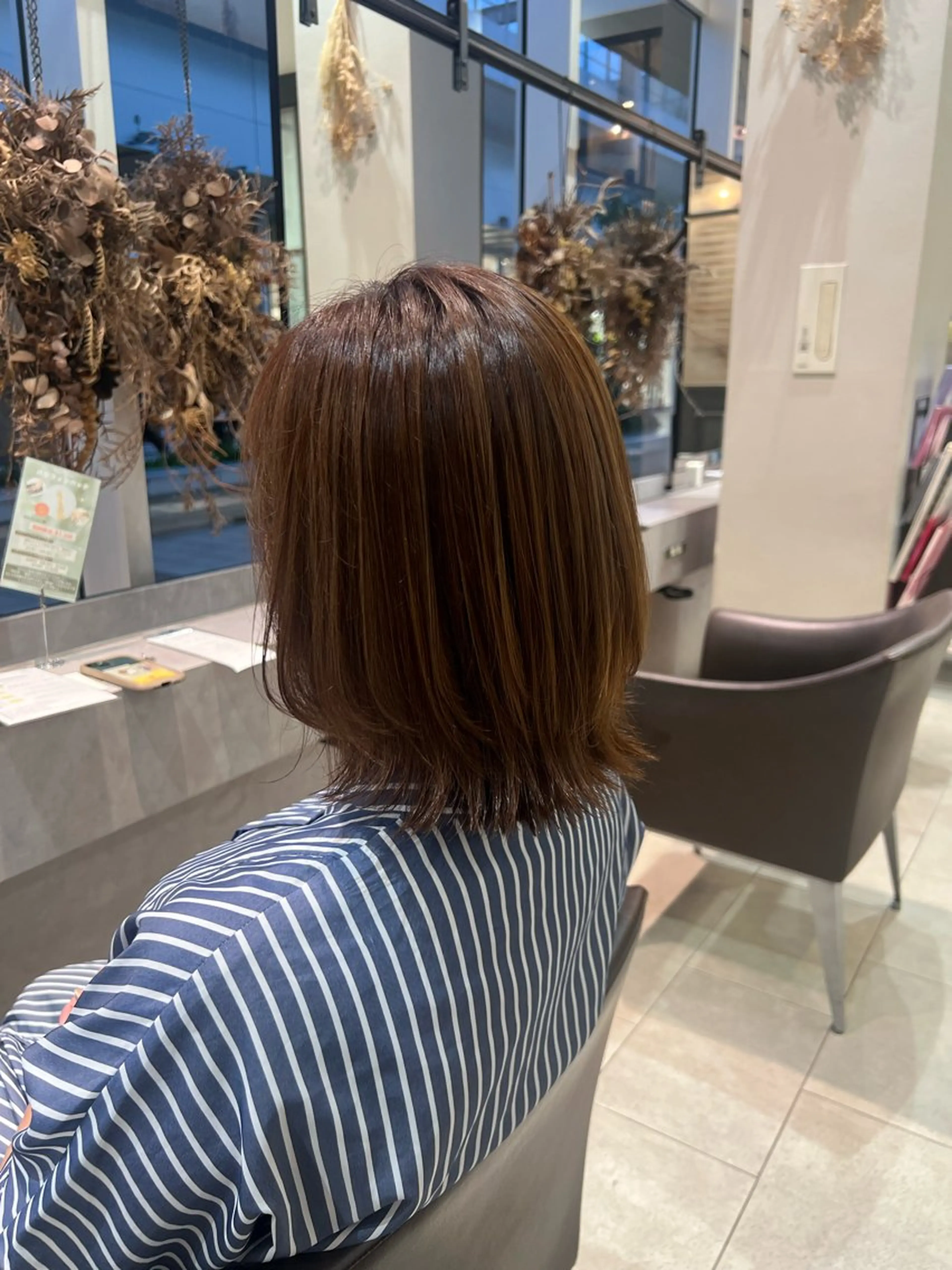 ミディアム カラー くびれヘア レイヤーカット 🫧Ai/ ロロネー森ノ宮💖のヘアスタイル