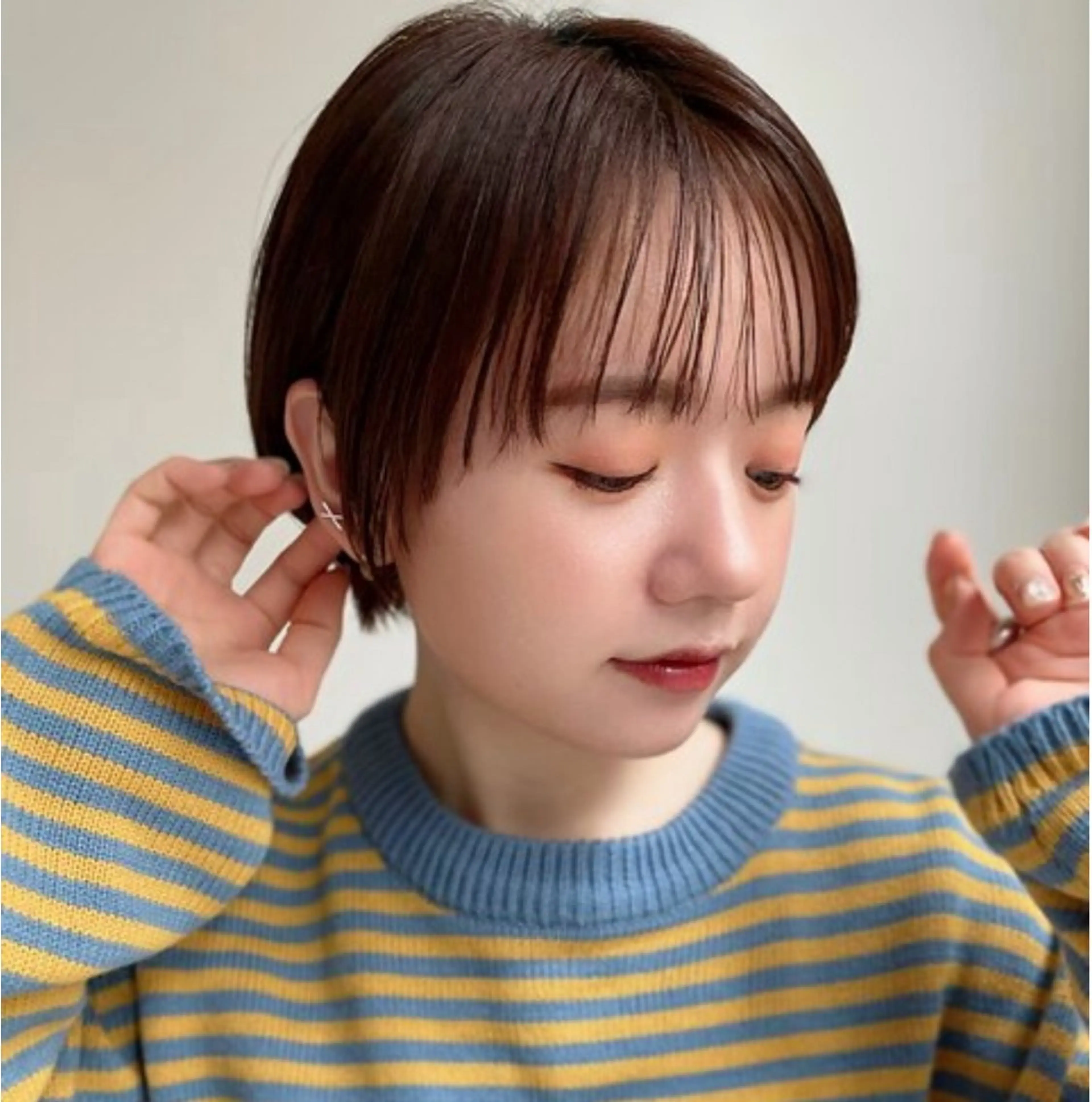 ショート 丸みショート ショートヘア hana✂︎メンズ ニュアンスパーマのヘアスタイル