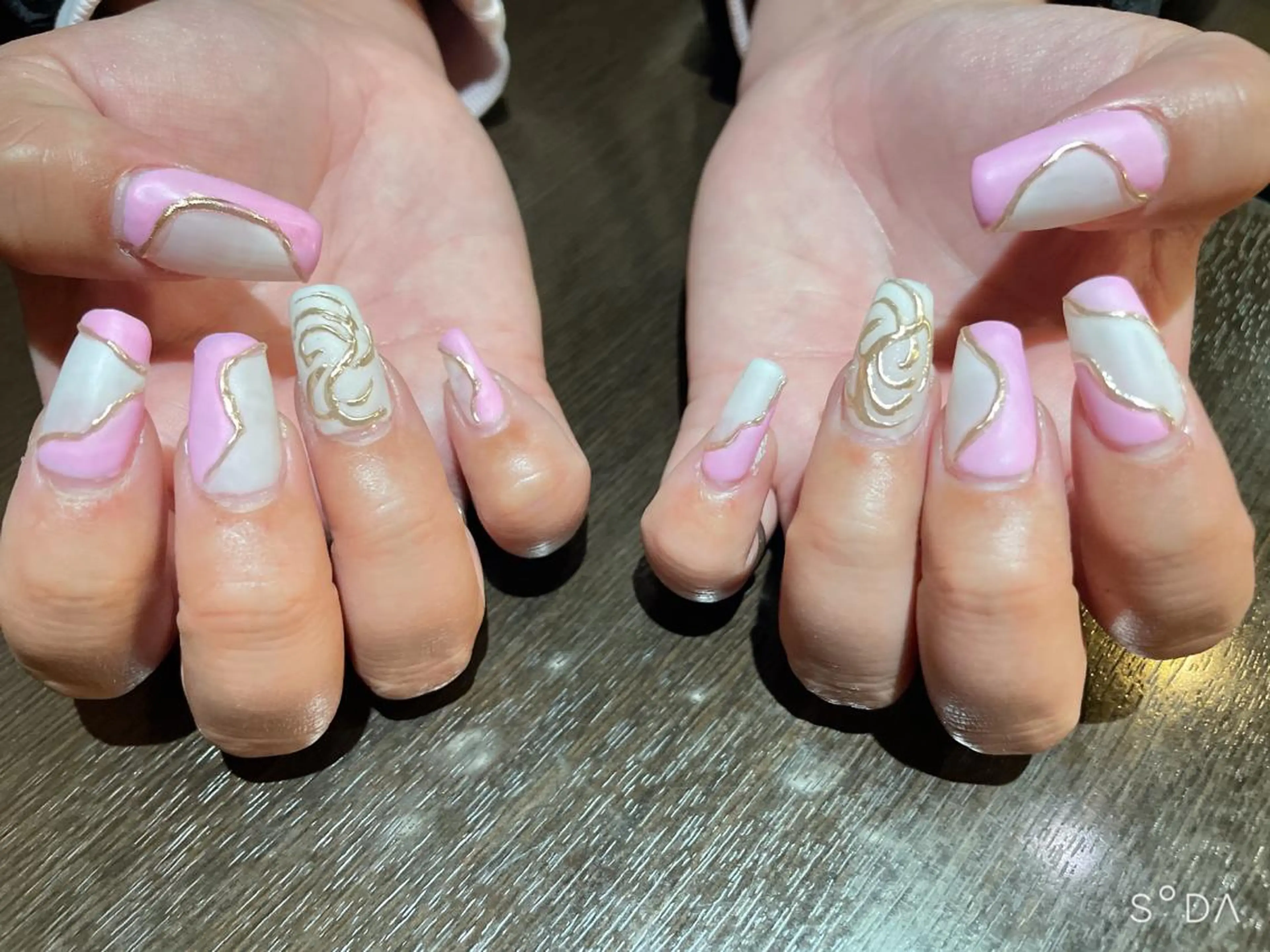 ネイル マットネイル ミラーネイル ニュアンスネイル ピンク Nail salon Betty❤︎のネイルデザイン