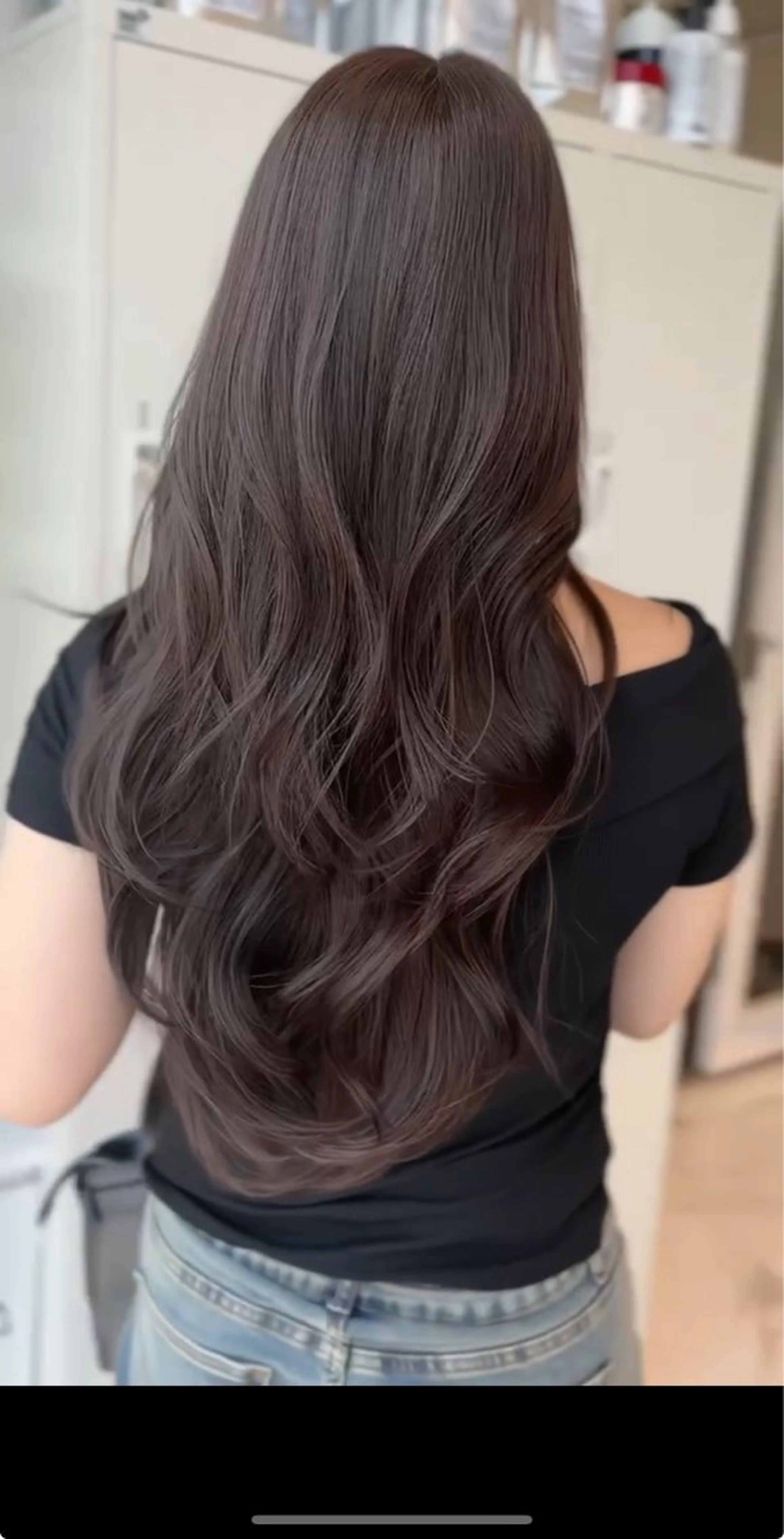 ロング カラー 透明感カラー グレージュ ヘアカラー ARMONY表参道店所属・韓国風レイヤーカラー ライムのヘアスタイル