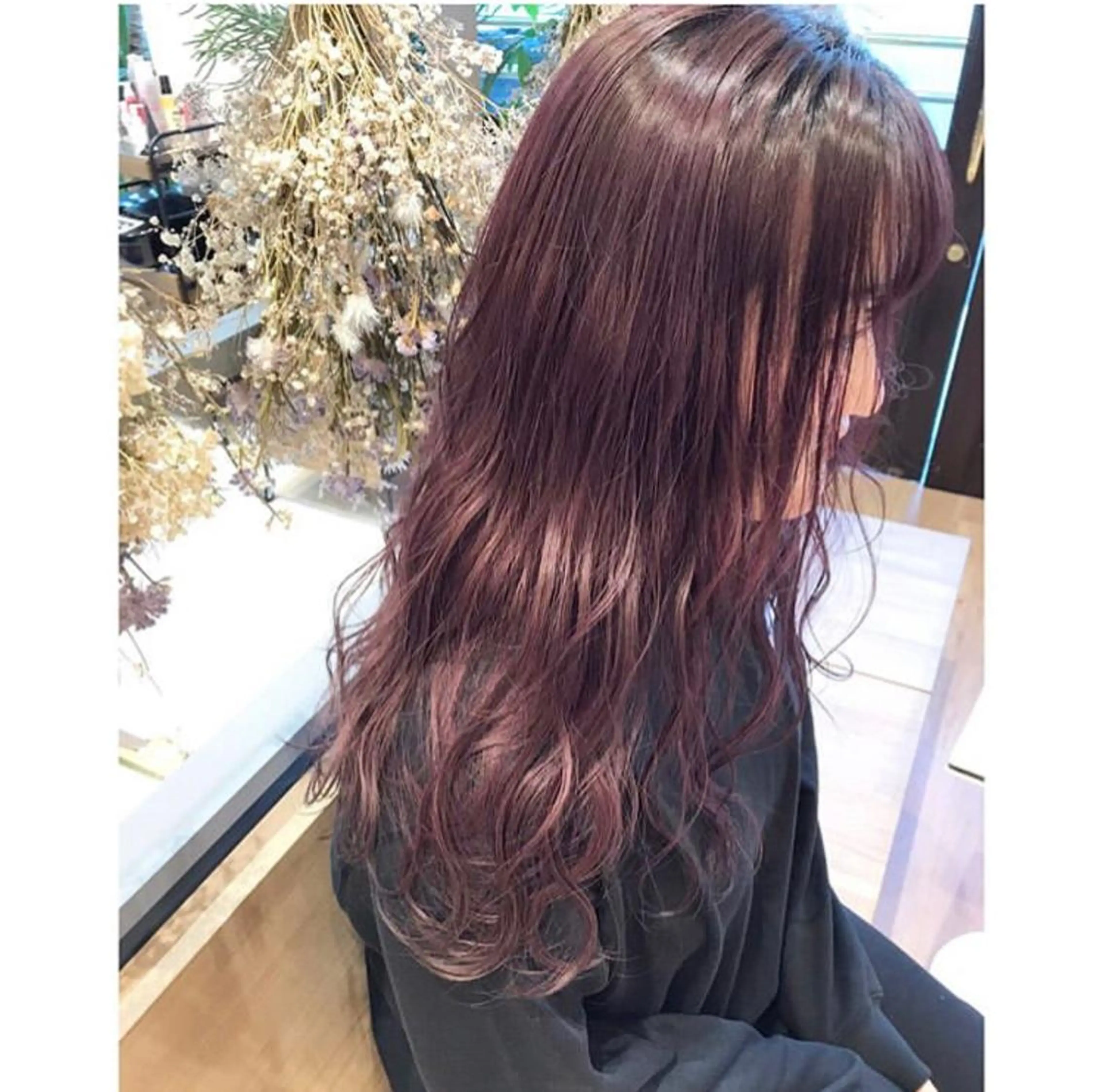ロング カラー ラベンダーカラー ヘアカラー トリートメント 河田 海陽のヘアスタイル