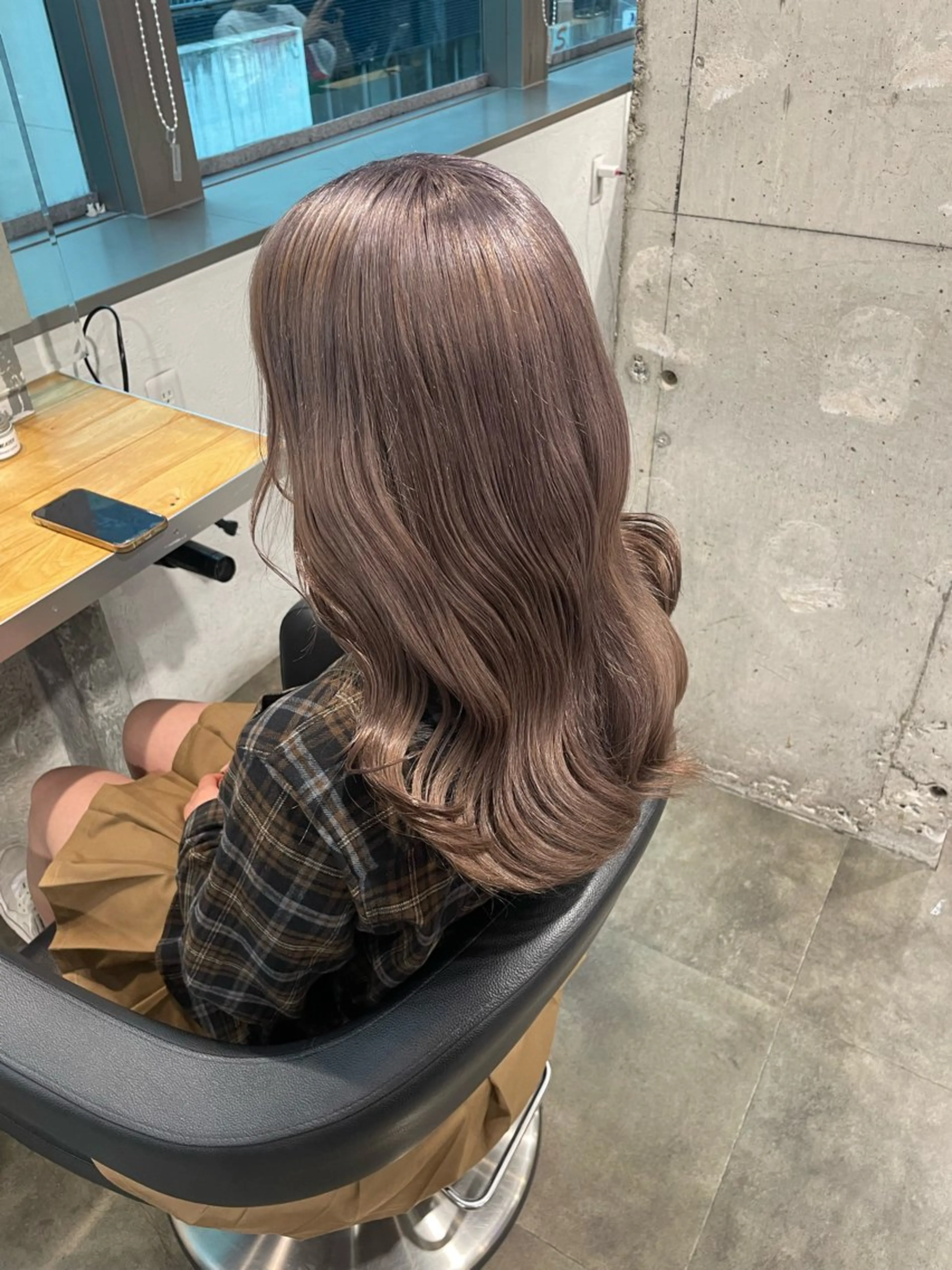 ミディアム カラー ヘアカラー ハイトーンブロンド 横浜💞ミオのヘアスタイル