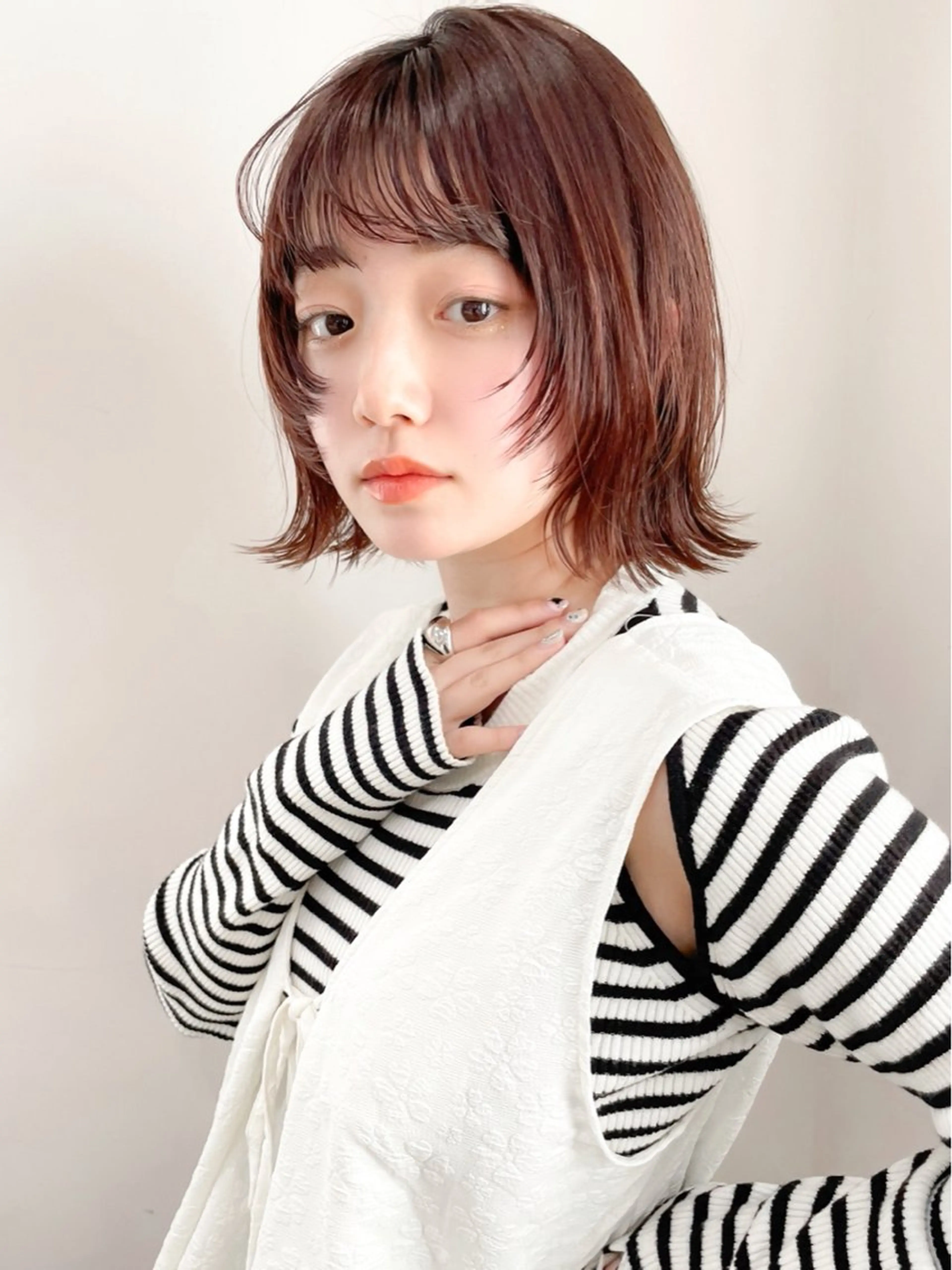 ショート カラー ブリーチ ケアブリーチ ダブルカラー ハイライトカラー イルミナカラー カット ヘアカラー ミディアム/顔周り/ ベージュ🌼mayuのヘアスタイル