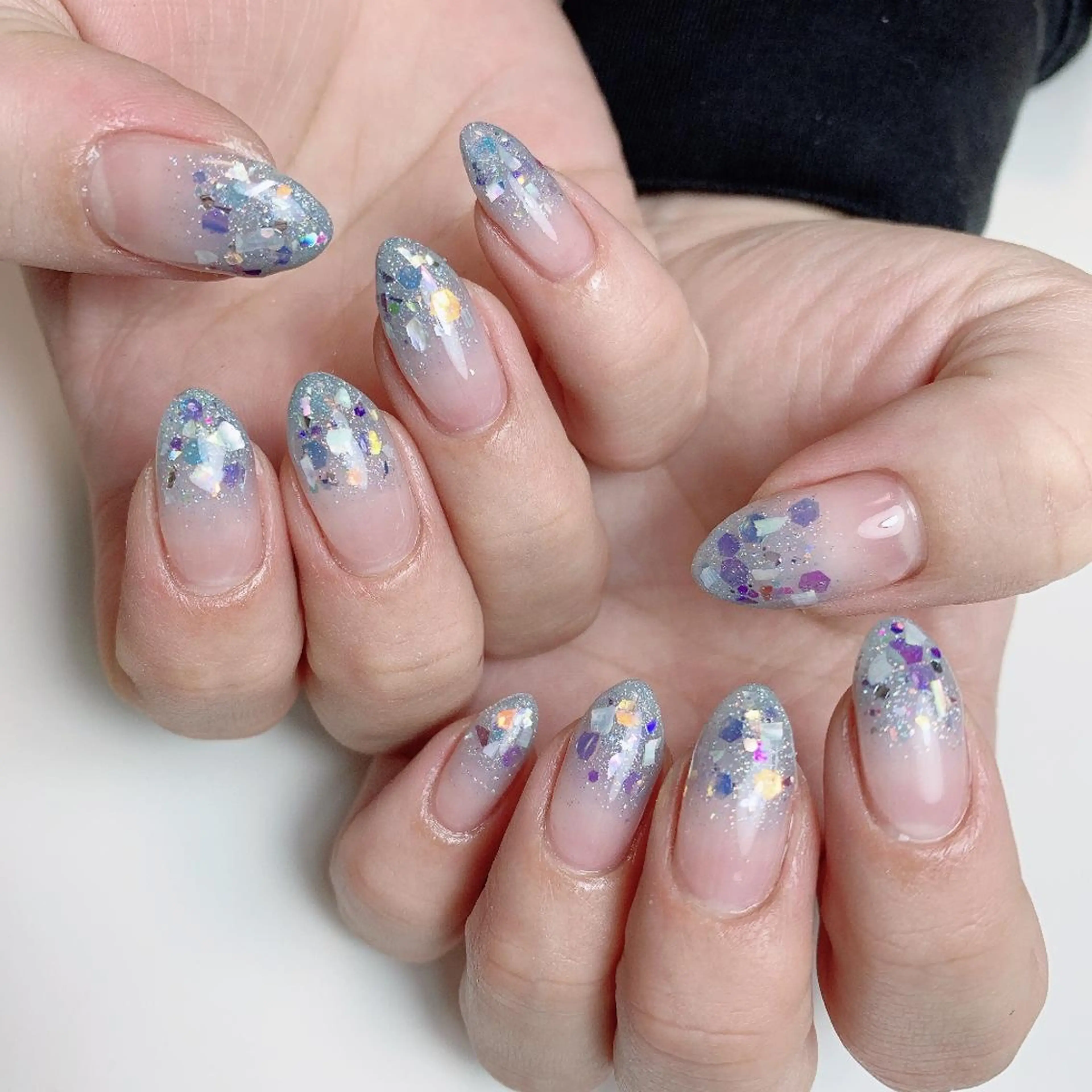 ネイル セミロング キラキラネイル ☺︎山部 志麻☺︎のネイルデザイン