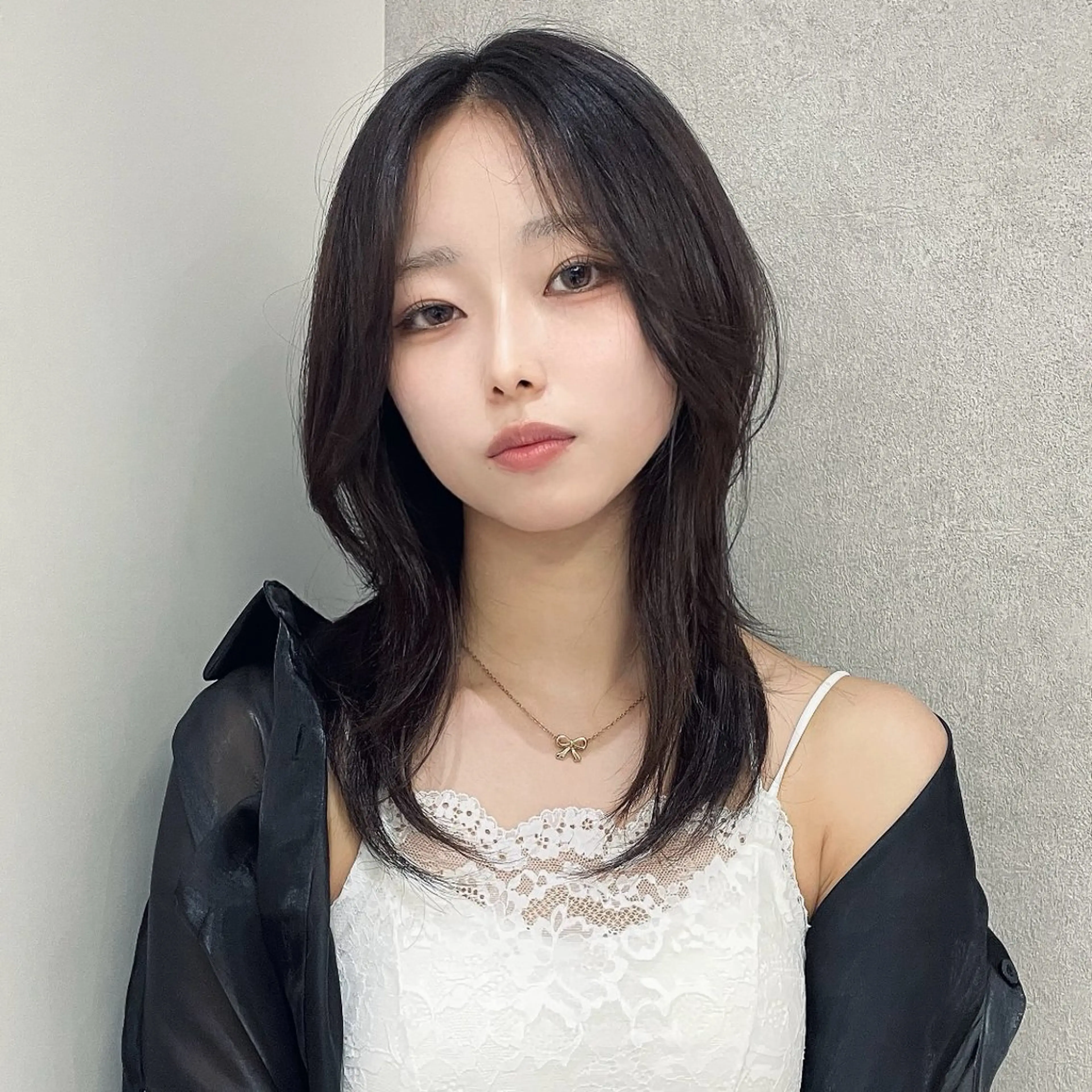 セミロング カット ヘアカラー トリートメント 韓国ハッシュカット✨ レイヤーカット🍒のヘアスタイル