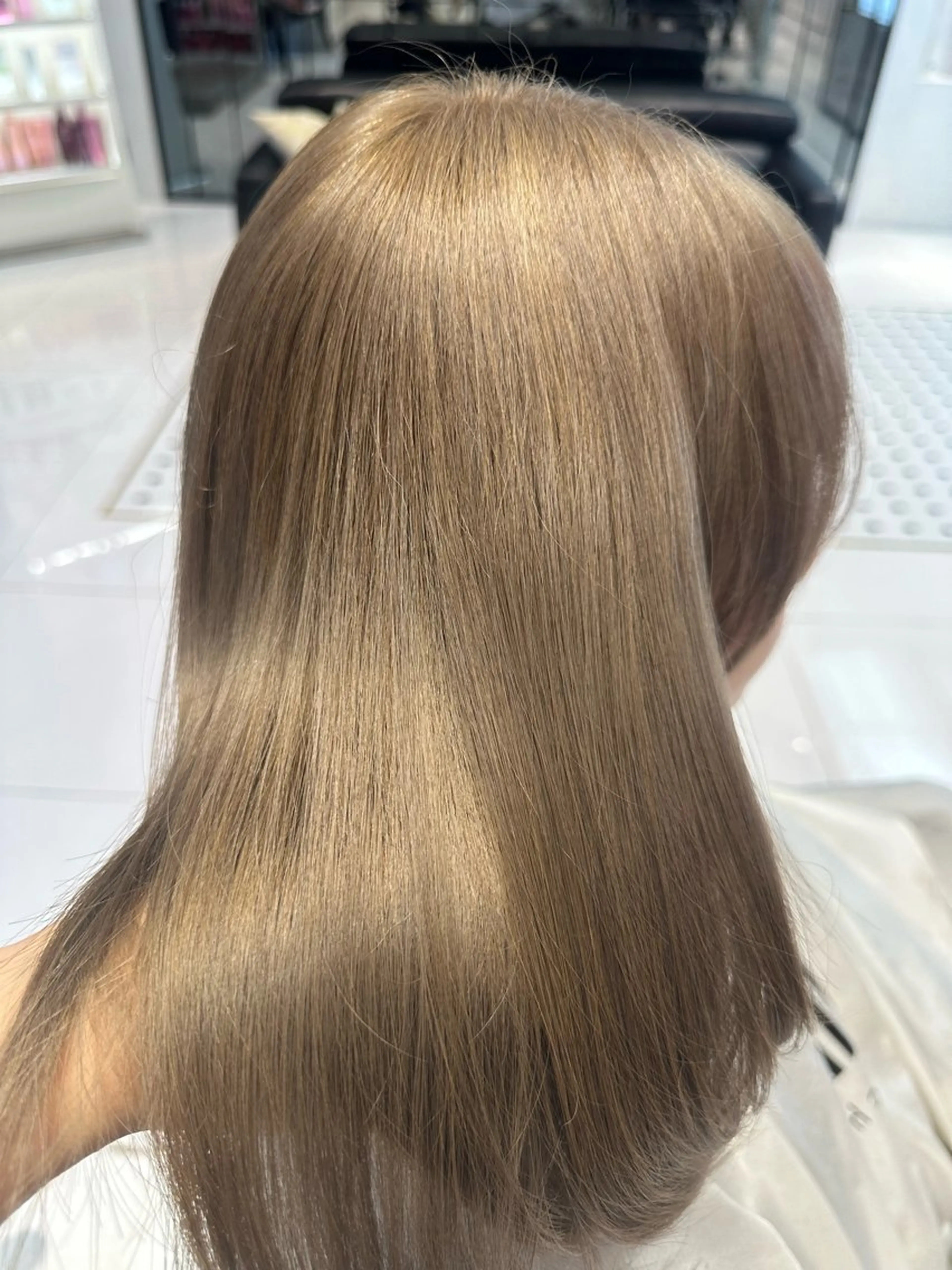 カラー ベージュカラー ヘーゼル ヘアカラー keen吉祥寺所属・🎀ハイトーンカラー ☆彡SAYAのヘアスタイル