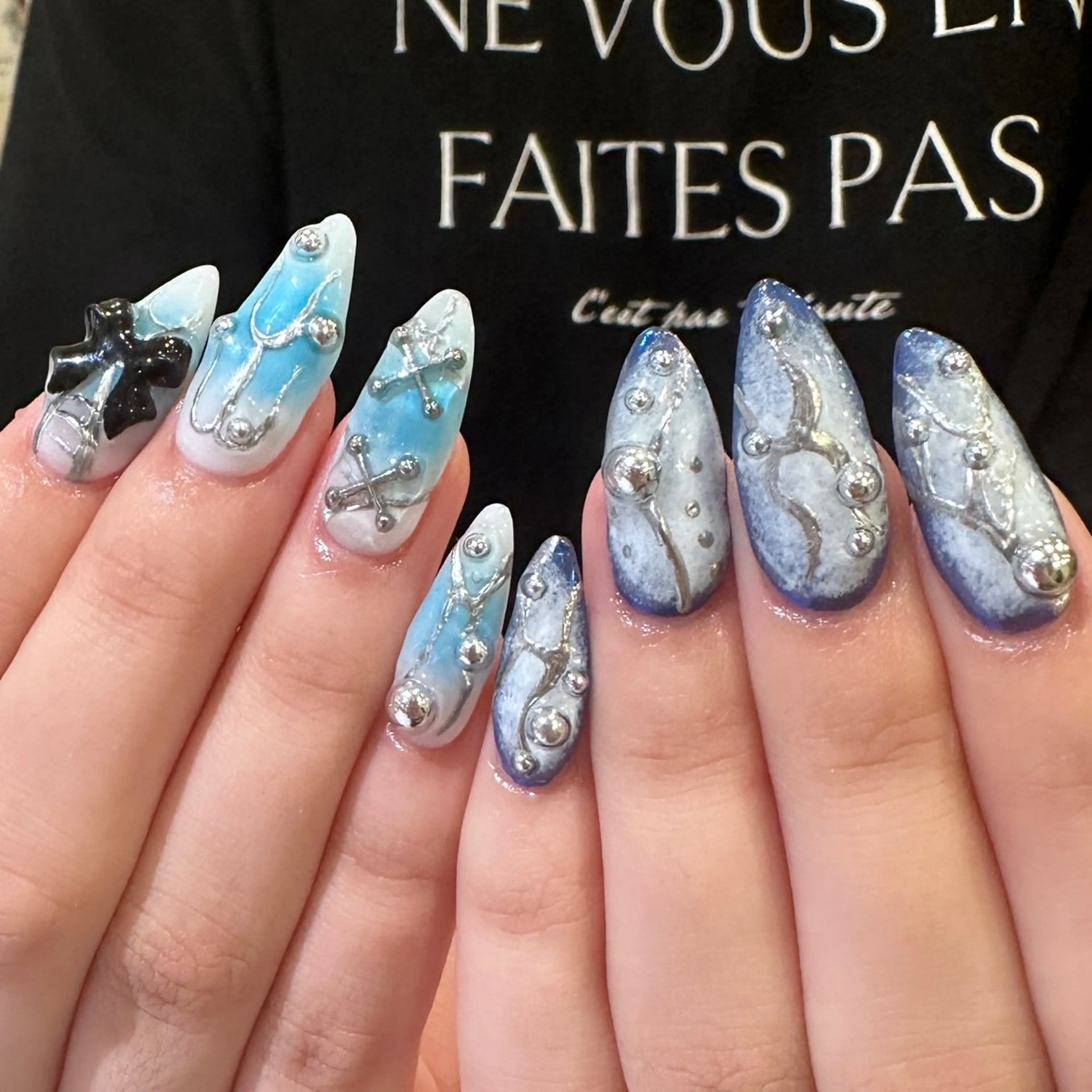 ネイル ハンドネイル 👽個性派ネイル🎀 komachiのネイルデザイン