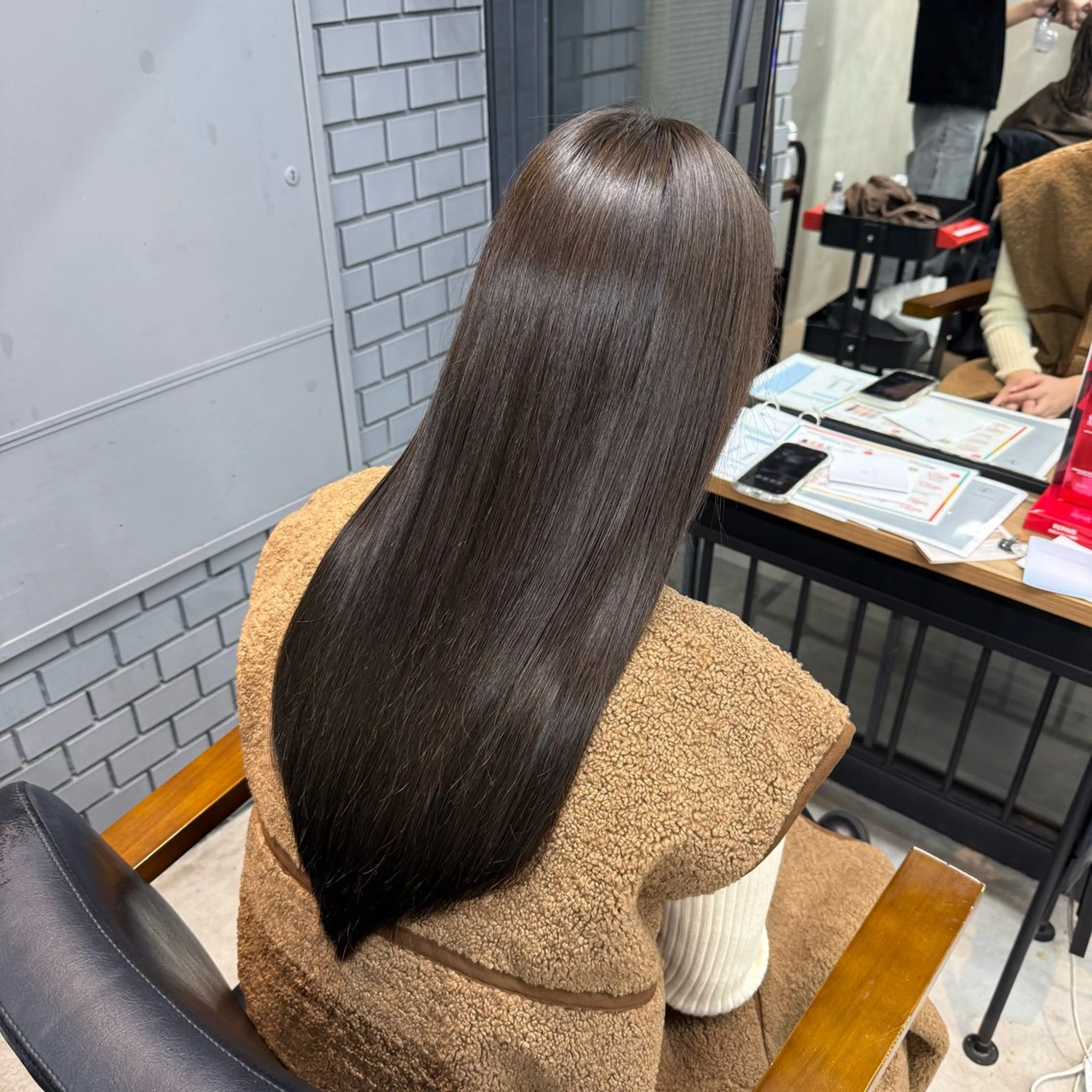 ロング 小泉 志歩の眉毛・アイブロウイメージ