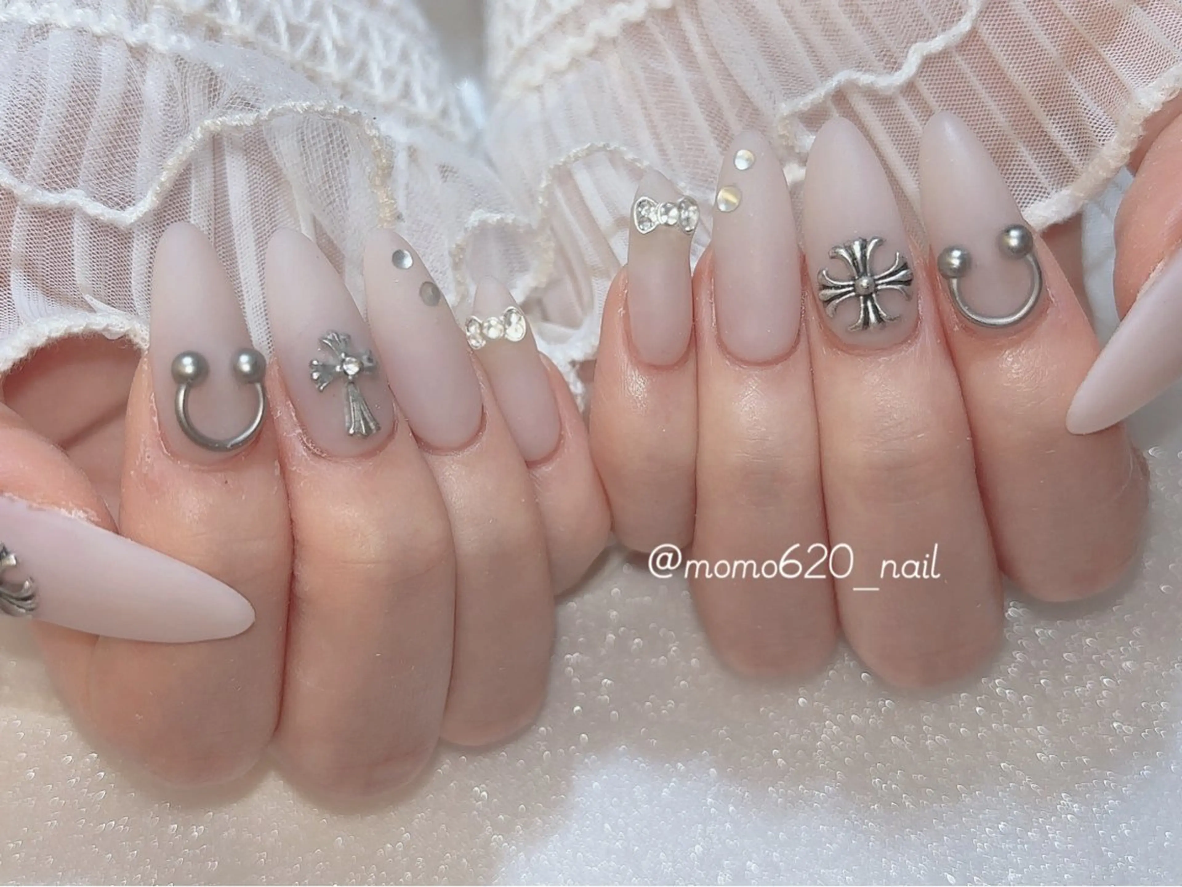 ネイル マットネイル ハンドネイル フットネイル nailsalon moca 堀江店所属・moca堀江店 momokaのネイルデザイン