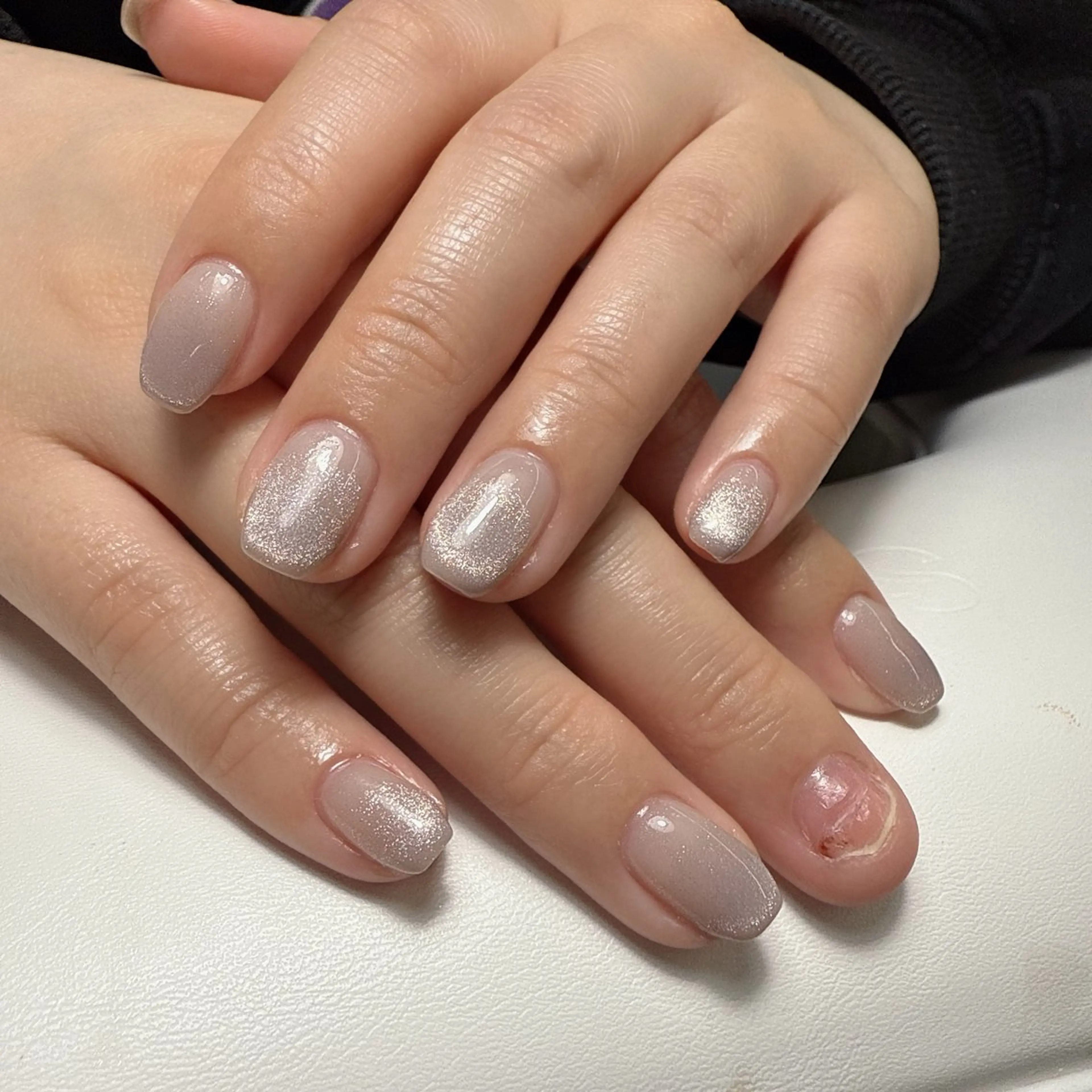 ショート ハンドネイル FLORA NAIL SALON 黄兪榕のネイルデザイン