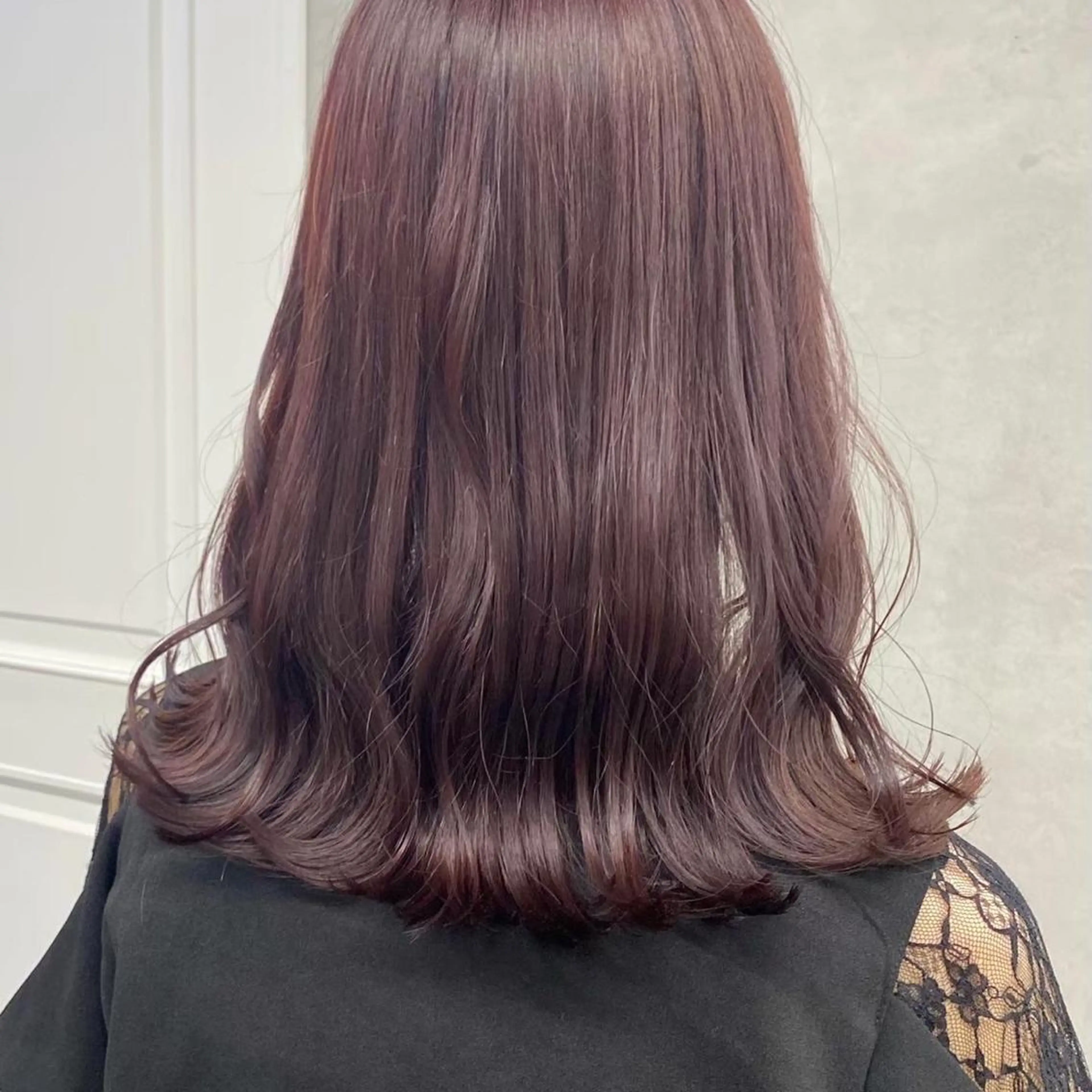 セミロング カラー ヘアアレンジ ブリーチ ラベンダーカラー ブリーチなしカラー 🫧透明感カラー/ ナルハ🫧のヘアスタイル