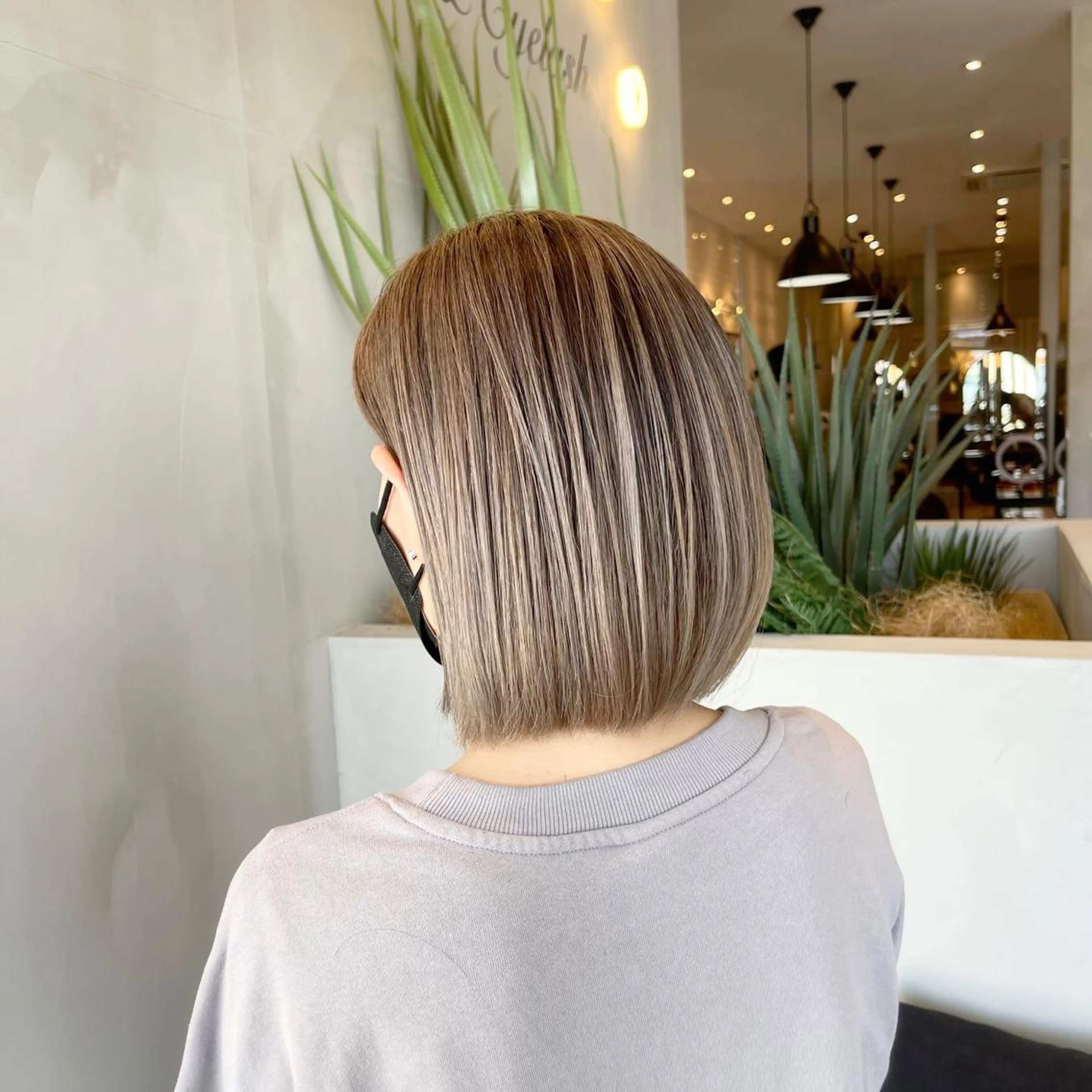 ショート カラー バレイヤージュ デザインカラー ハイライトカラー 外国人風カラー ハイライト カット ヘアカラー トリートメント アンドウ ユウ/ レイヤーカット/韓国のヘアスタイル