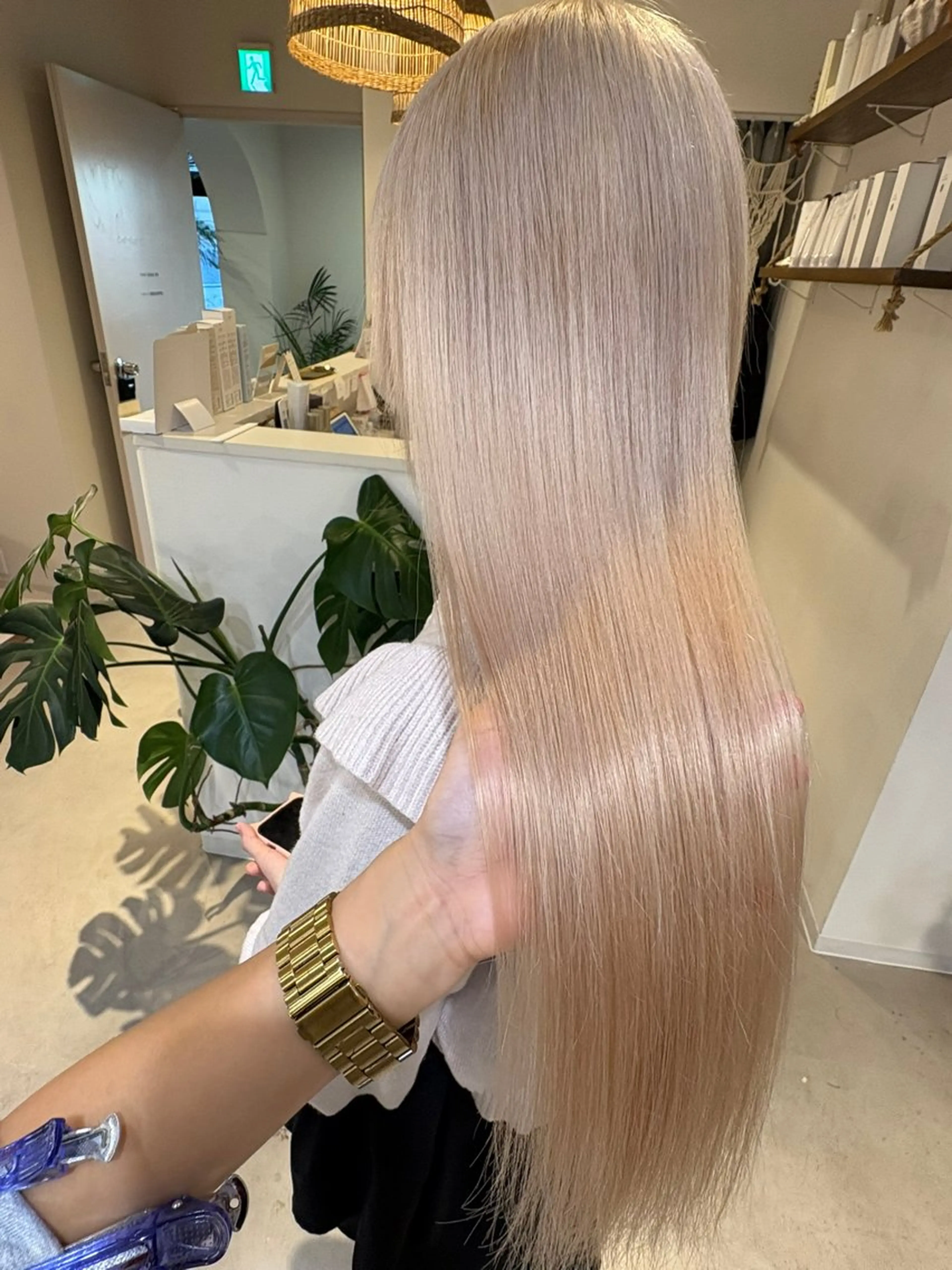 ロング ヘアカラー ココルアナ 豊中美容室のヘアスタイル