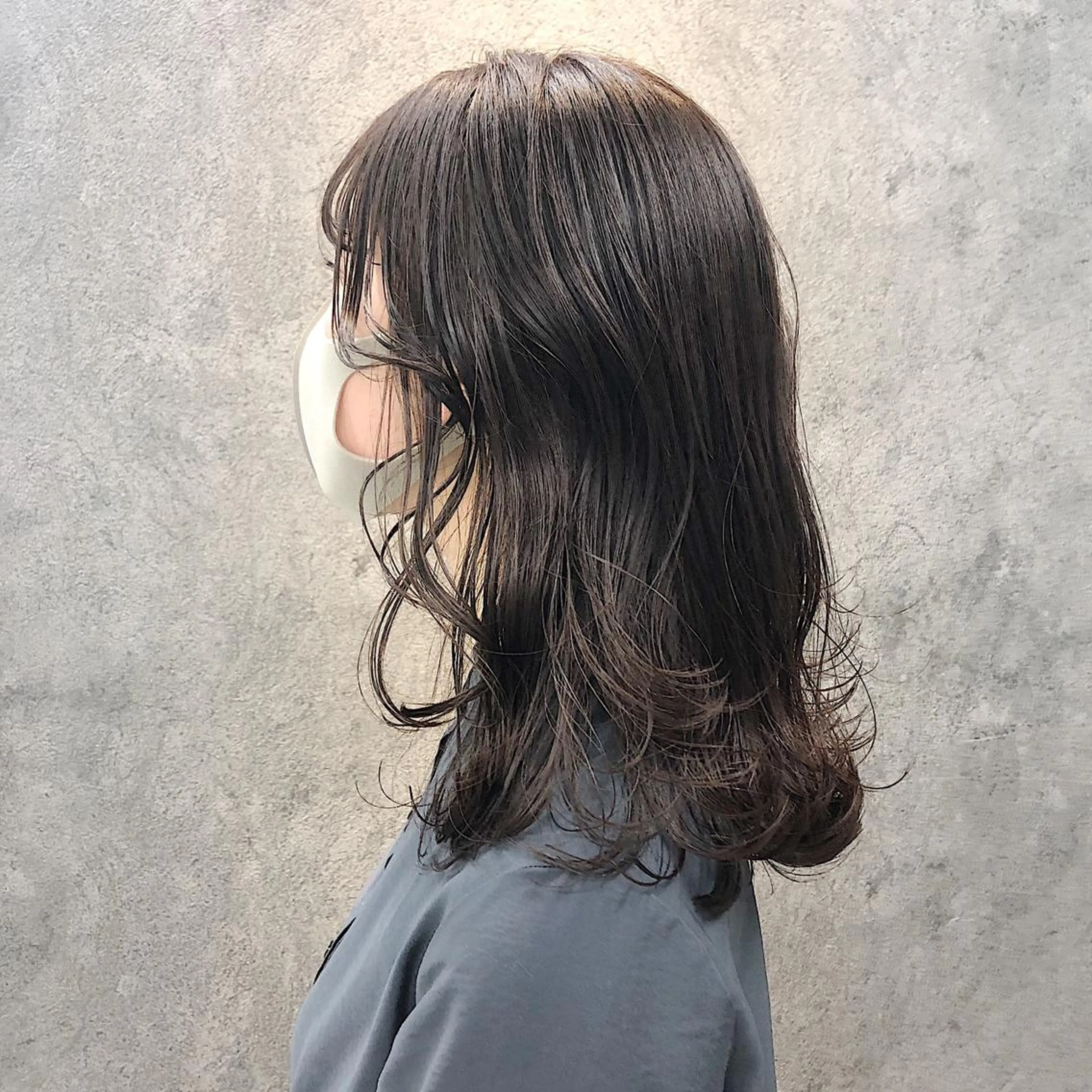 セミロング アッシュ アッシュブラウン カット ヘアカラー トリートメント 所渉/韓国レイヤー /ウルフカットのヘアスタイル