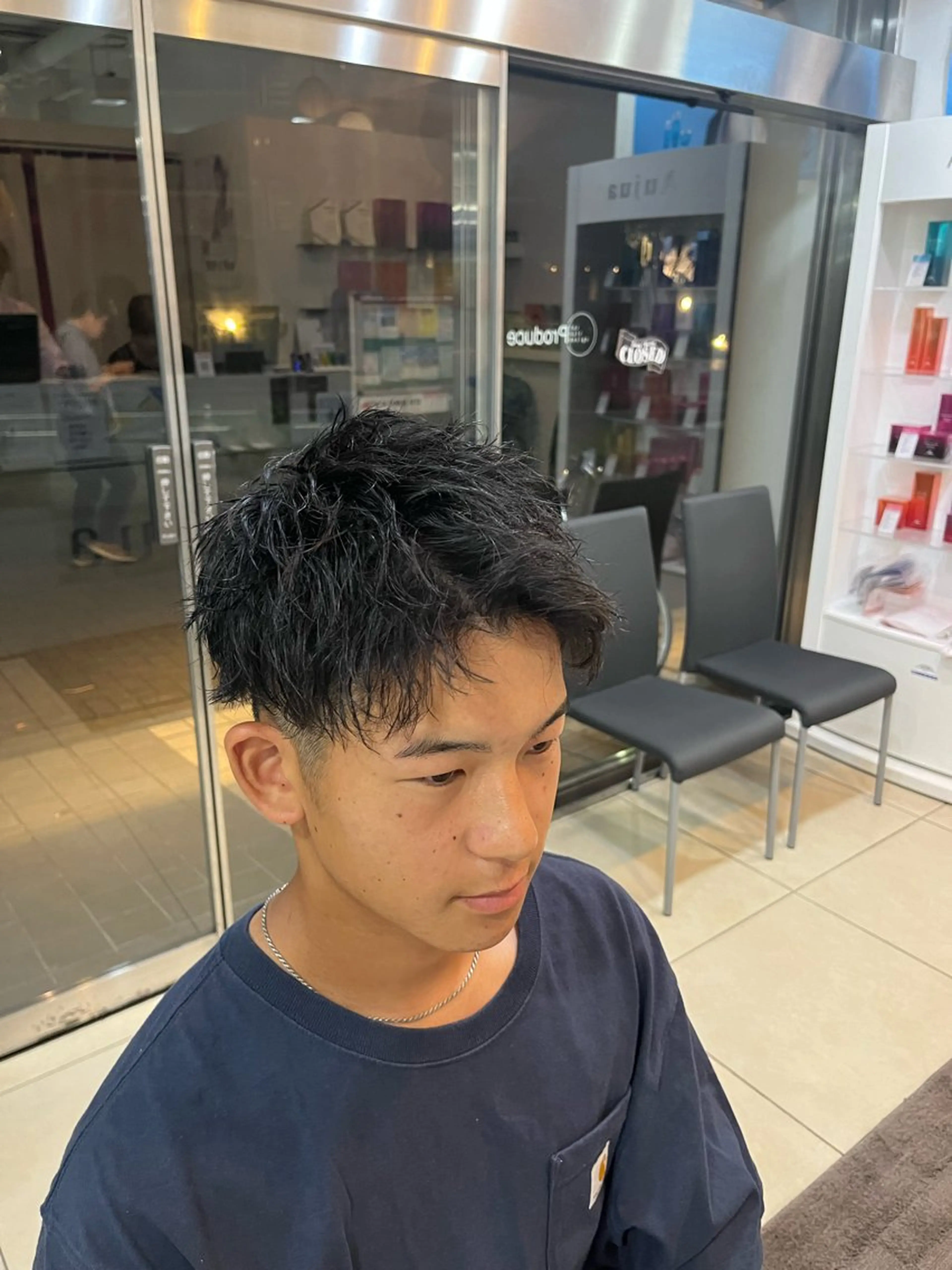 ショート パーマ メンズ メンズパーマ スパイキーショート ツイストスパイラルパーマ ショートヘア スパイラルパーマ カット パーマ カルマ・ニュアンス パーマ　須田龍世のヘアスタイル