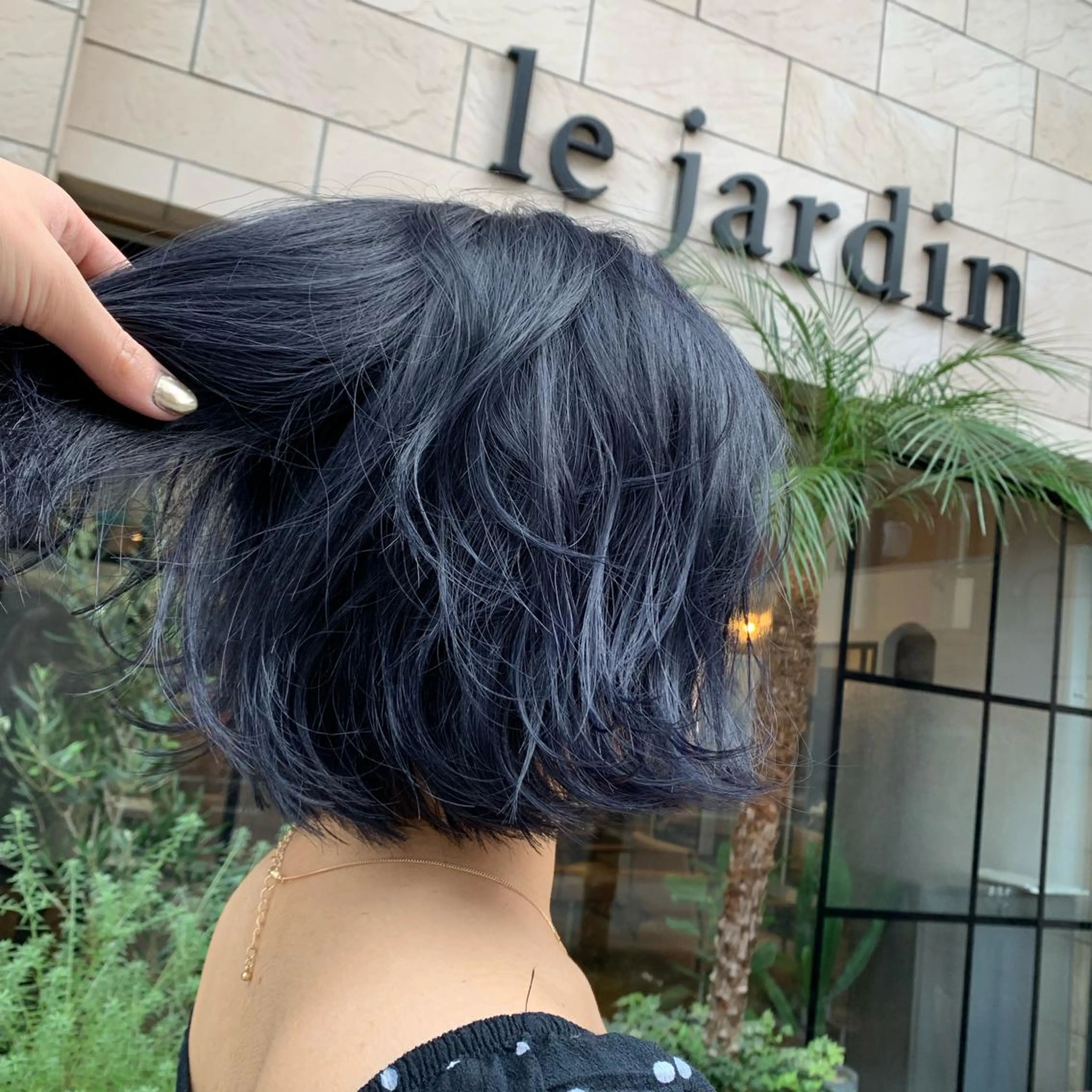 カラー 黒髪 ブルーカラー ブルーブラック SHIAN 八王子👼鬼塚さやかのヘアスタイル