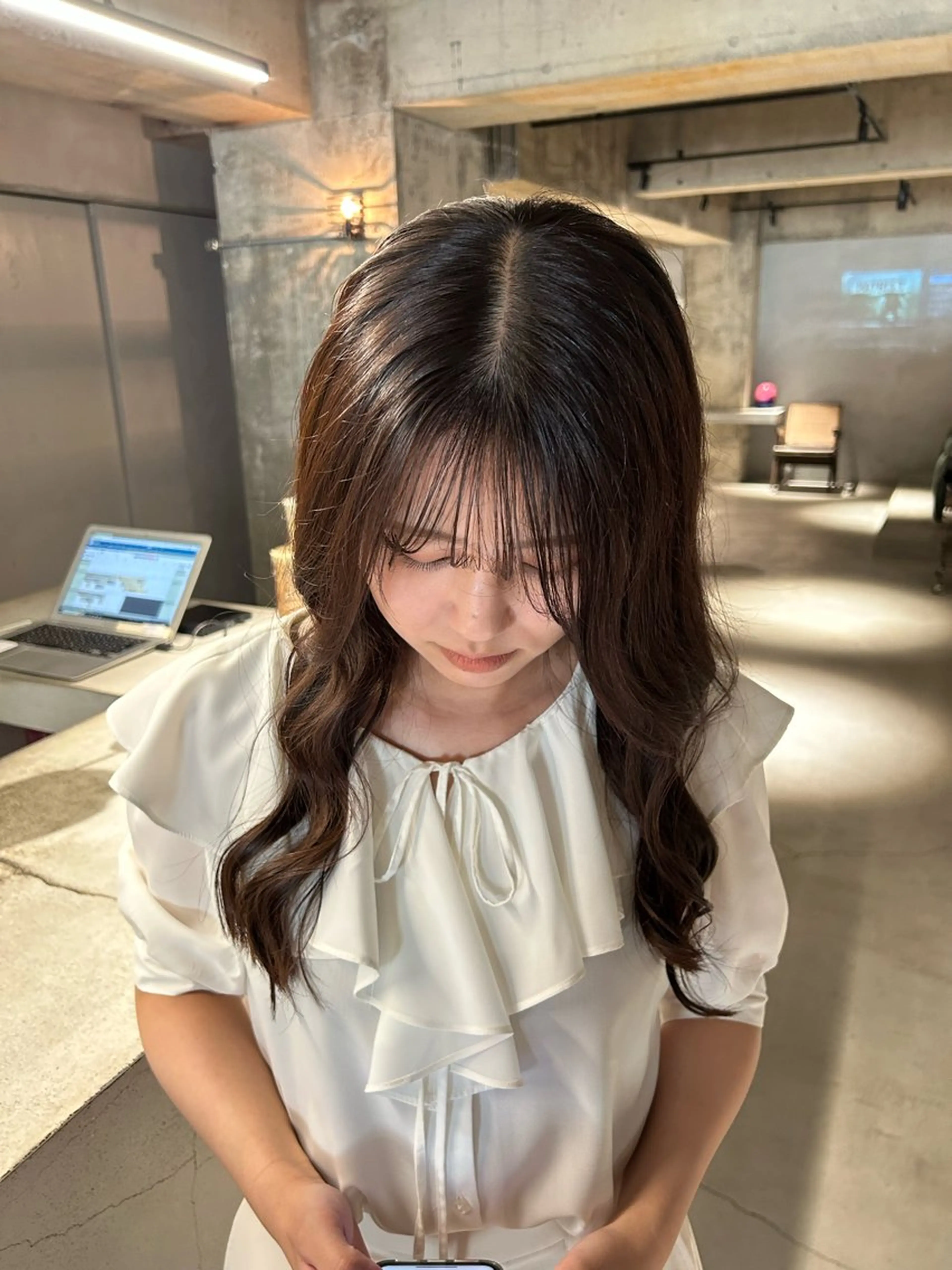 ロング カラー 中村 衣里のヘアスタイル