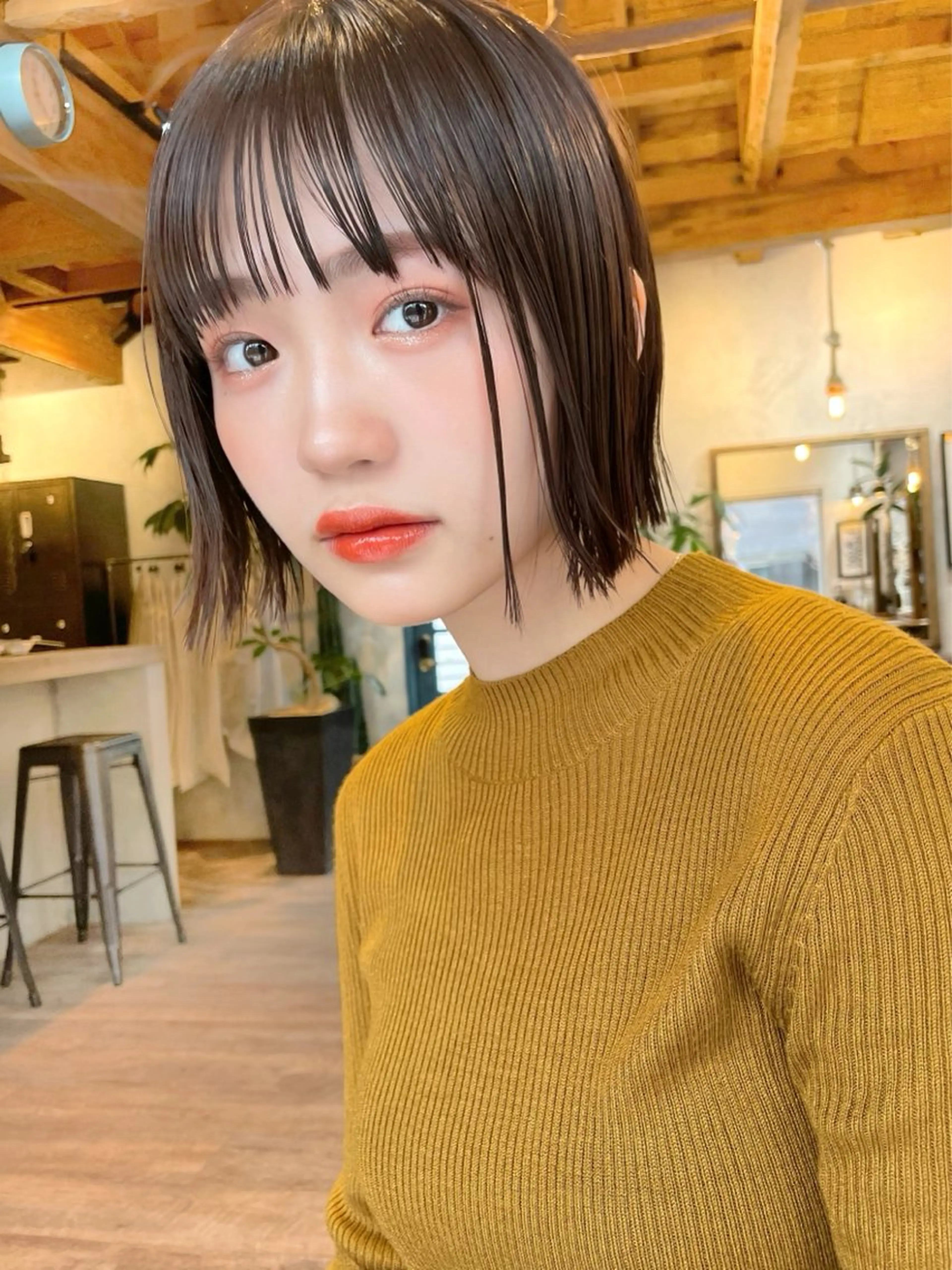 ショート カラー 切りっぱなしボブ ボブレイヤー ボブ くびれヘア 顔まわりレイヤー カット ヘアカラー 結べるレイヤーボブ くびれLady表参道のヘアスタイル