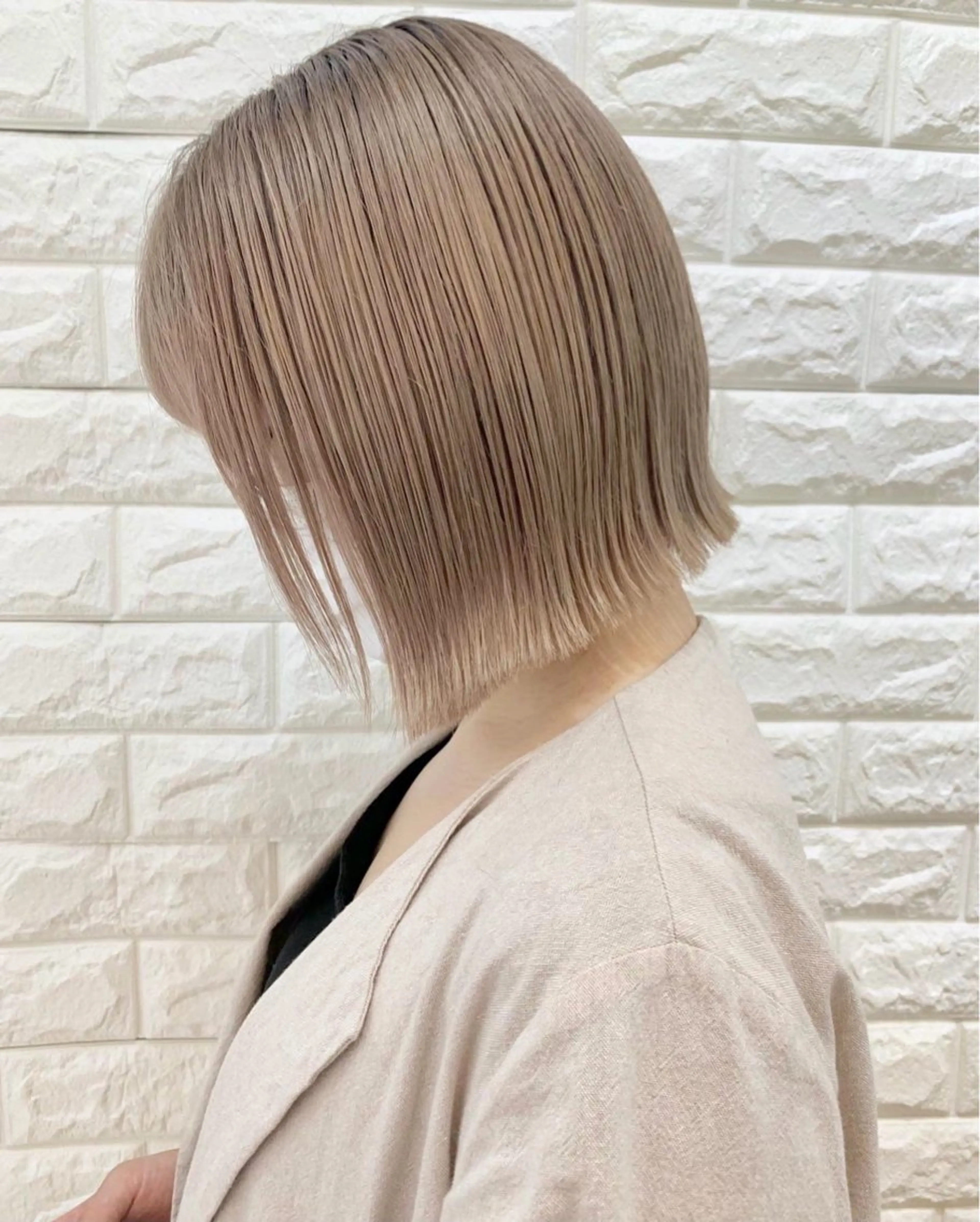 セミロング 切りっぱなしボブ ショートボブ ボブ くびれヘア 韓国風ヘア カット トリートメント kimitohair所属・渡辺 昇太のヘアスタイル