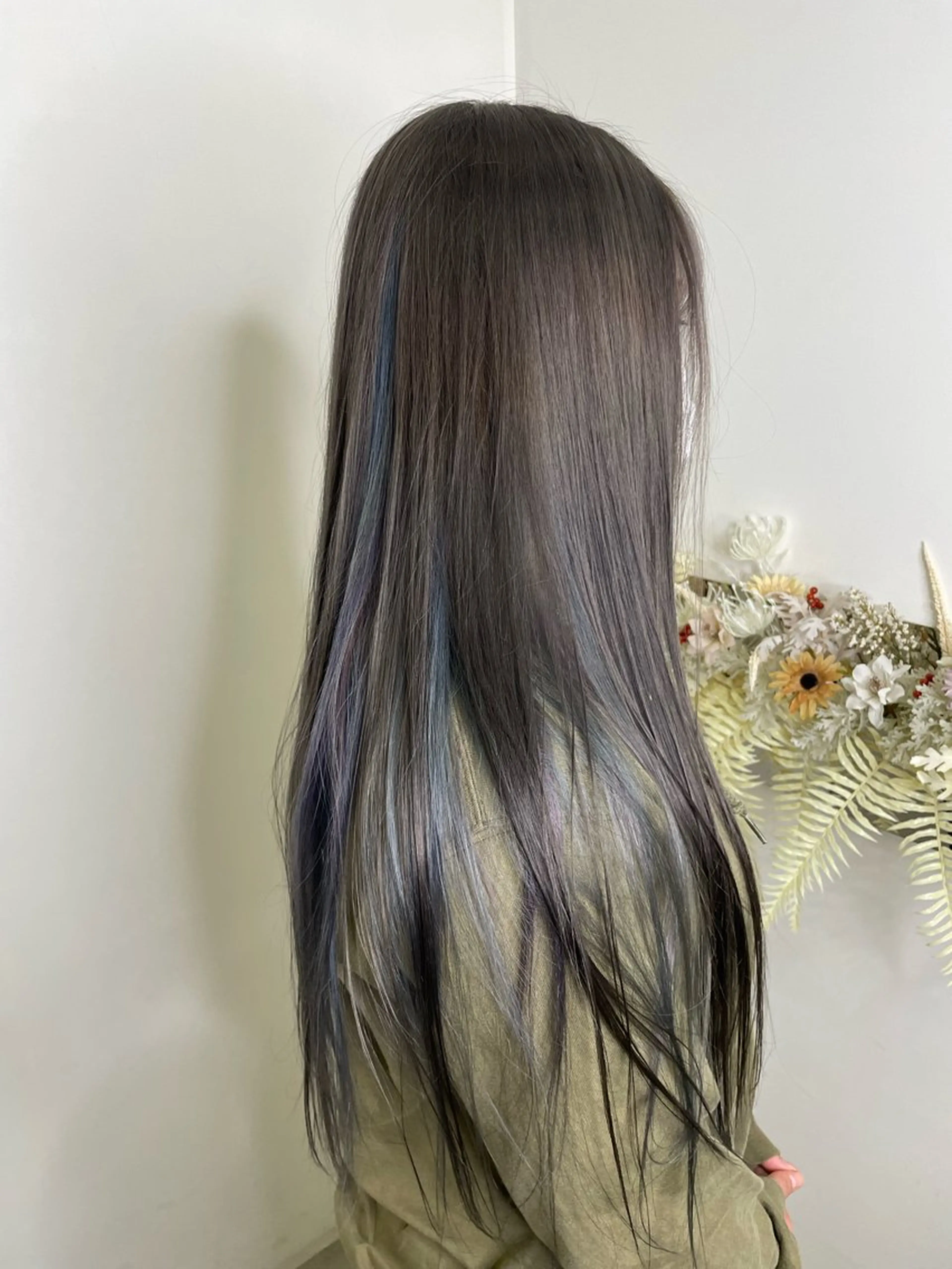 ロング カラー 透明感カラー エクステ 尾崎 弘和のヘアスタイル