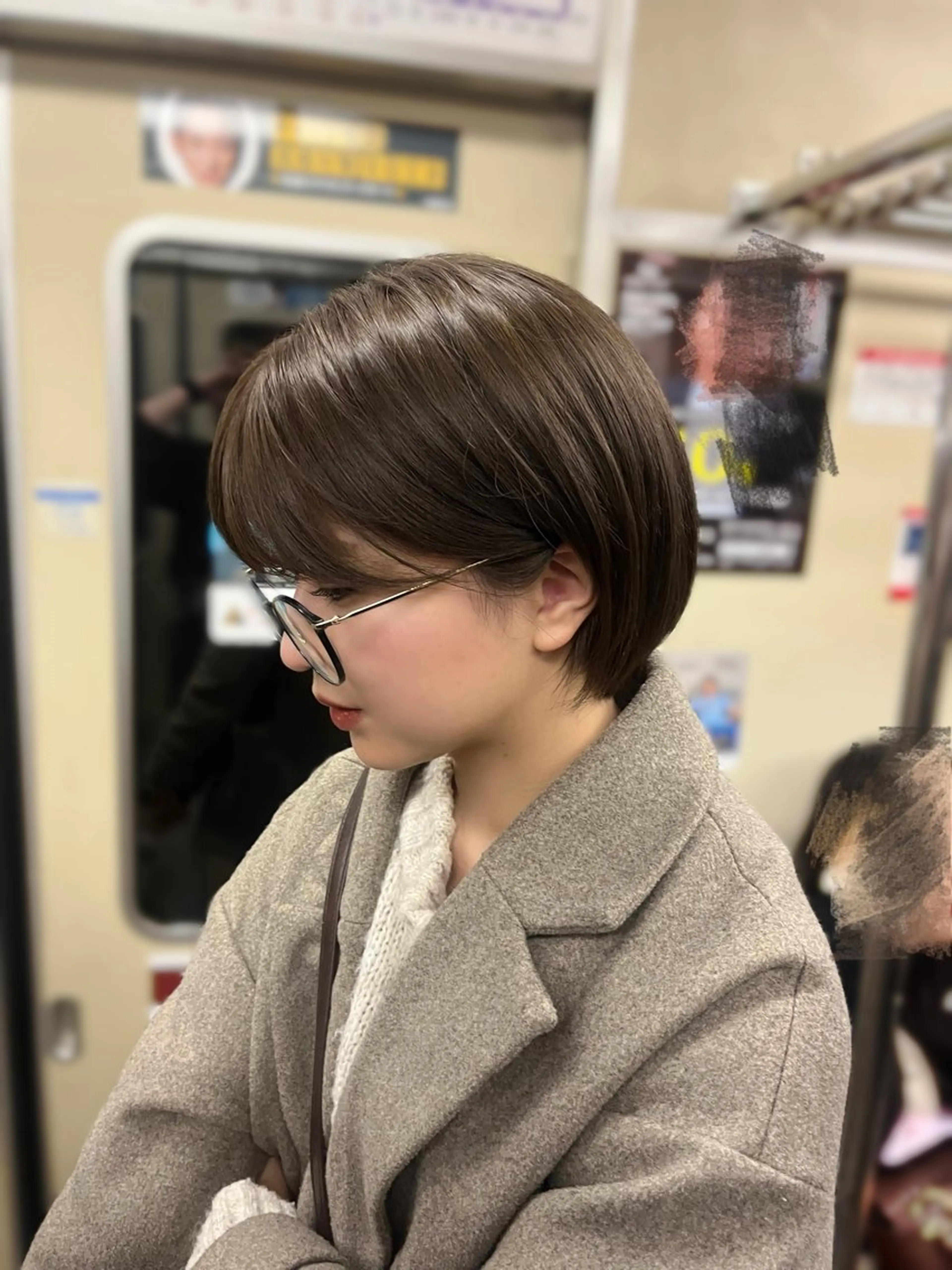 ショート ヘアカラー 松島 綾子のヘアスタイル
