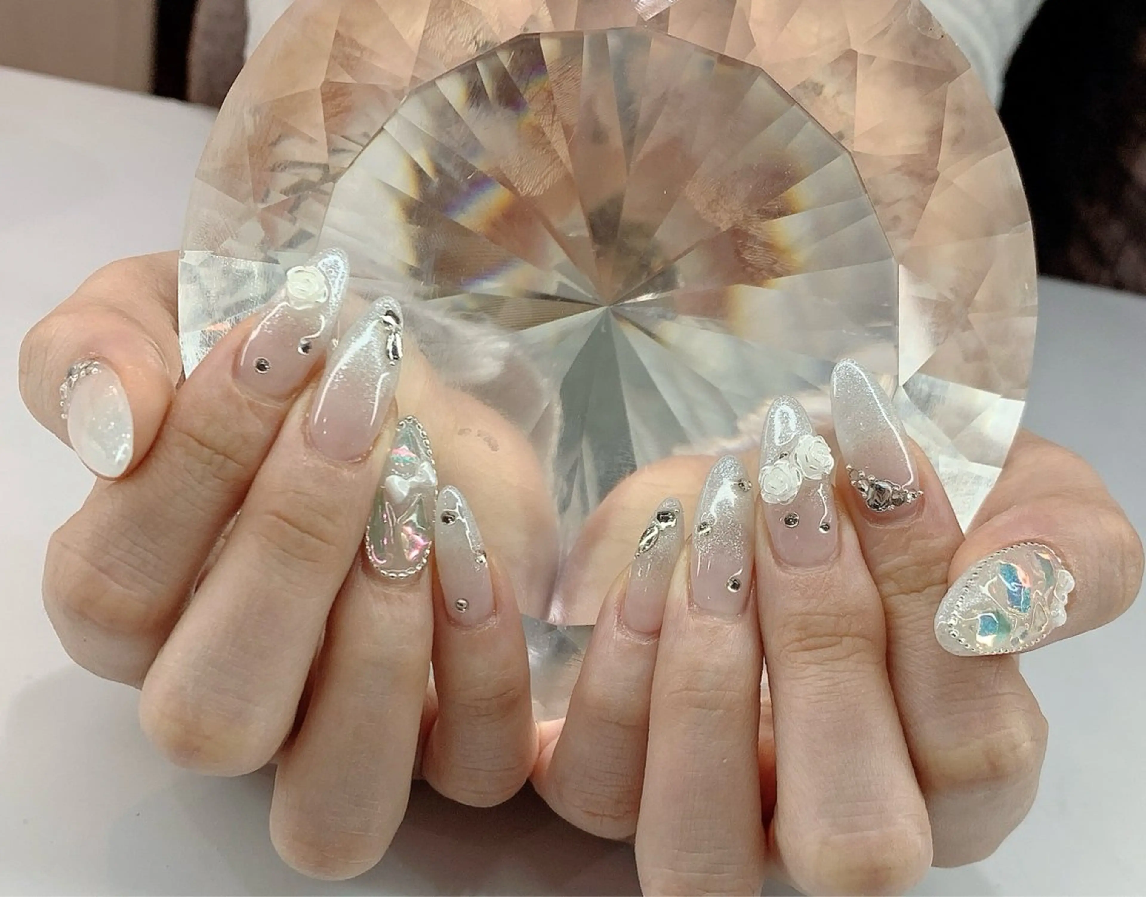 ネイル ハンドネイル LoaChaton kaeのネイルデザイン