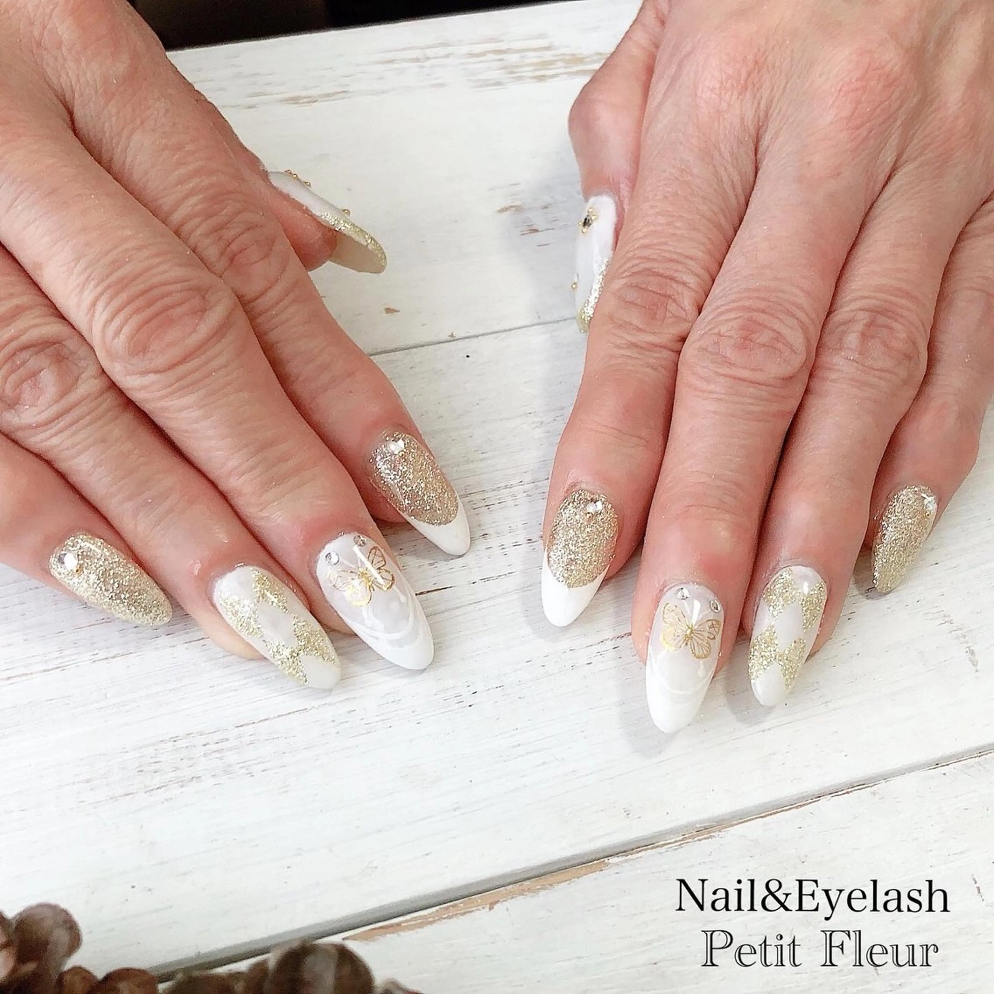 ネイル Petit Fleur所属・青柳 亜梨奈のマツエク・マツパデザイン