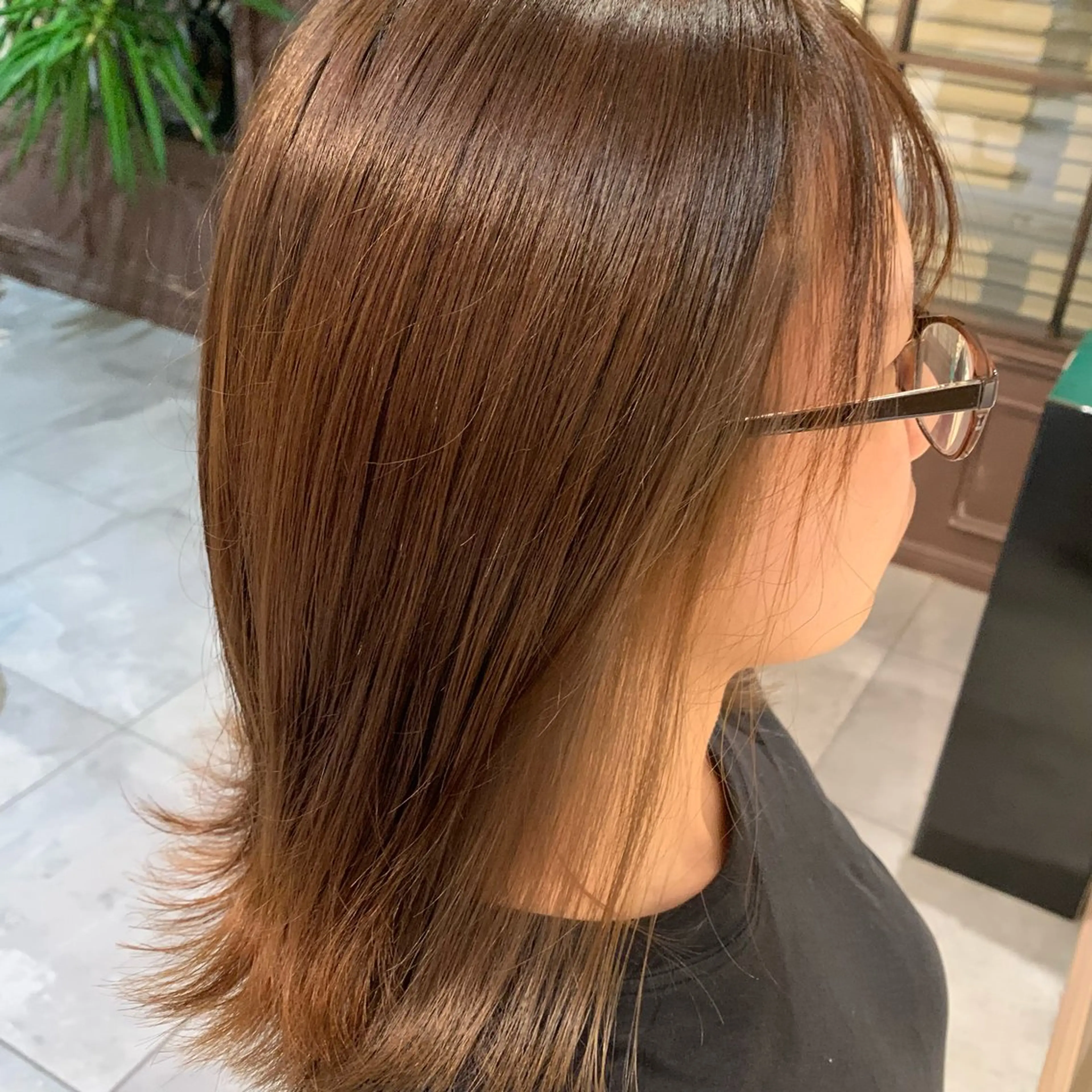 ミディアム カラー ブリーチ 𝗄𝖺𝗇𝗈 / 王道モテヘア🖤のヘアスタイル