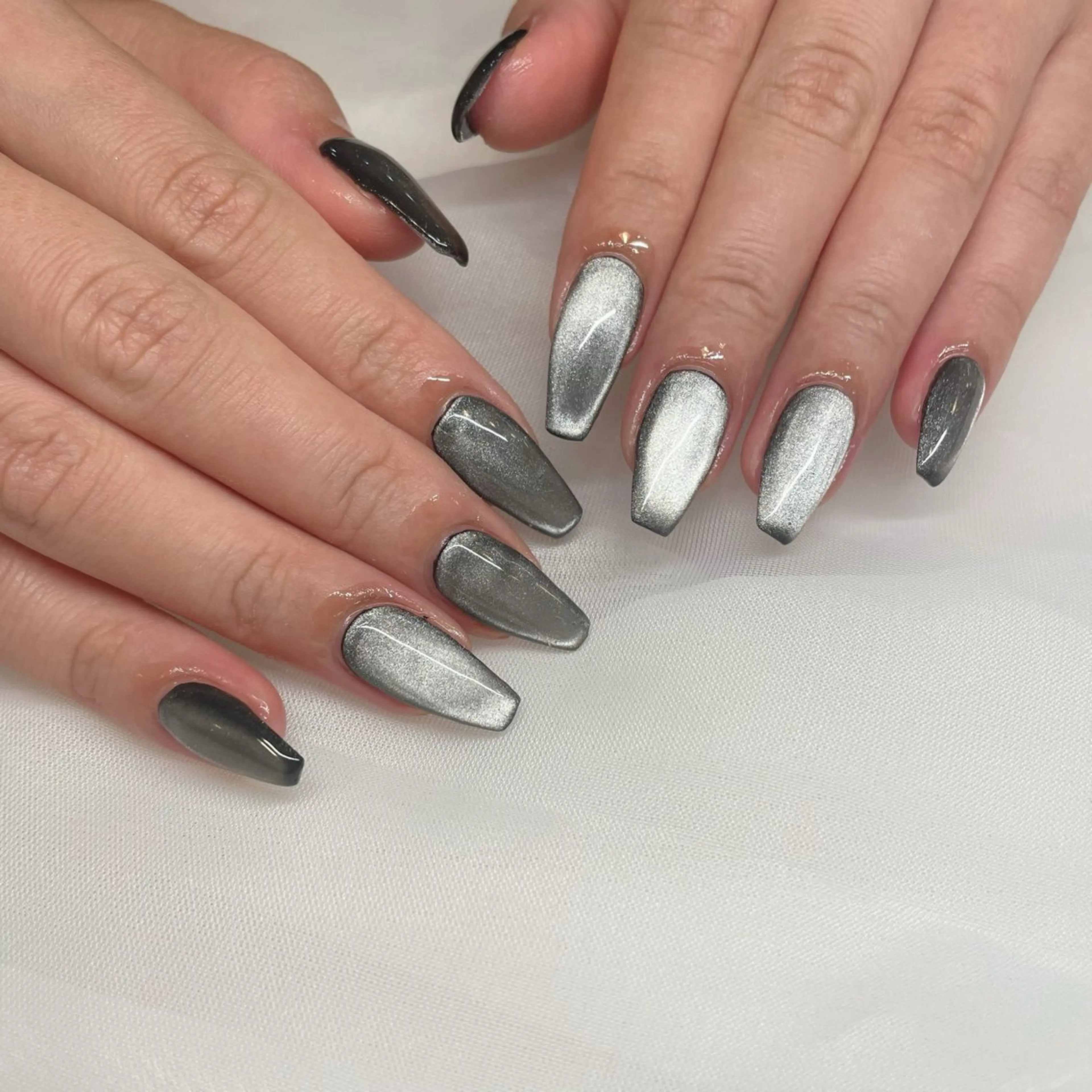 ネイル マグネットネイル マグネットワンカラー ワンカラーネイル Salon de Navi所属・🎀向田 優花🎀のネイルデザイン