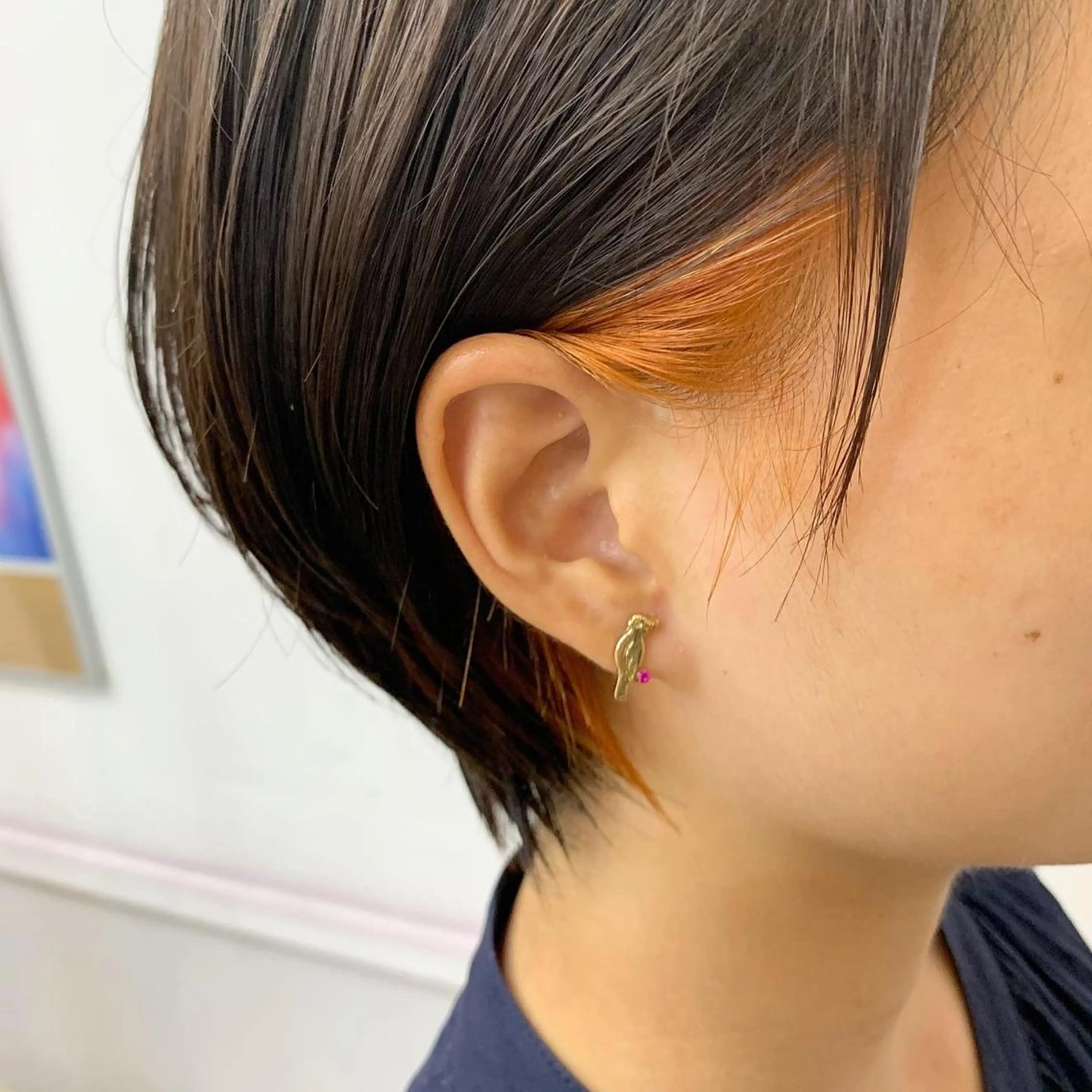 ショート カラー イヤリングカラー ヘアカラー トリートメント chama レイヤーカットのヘアスタイル