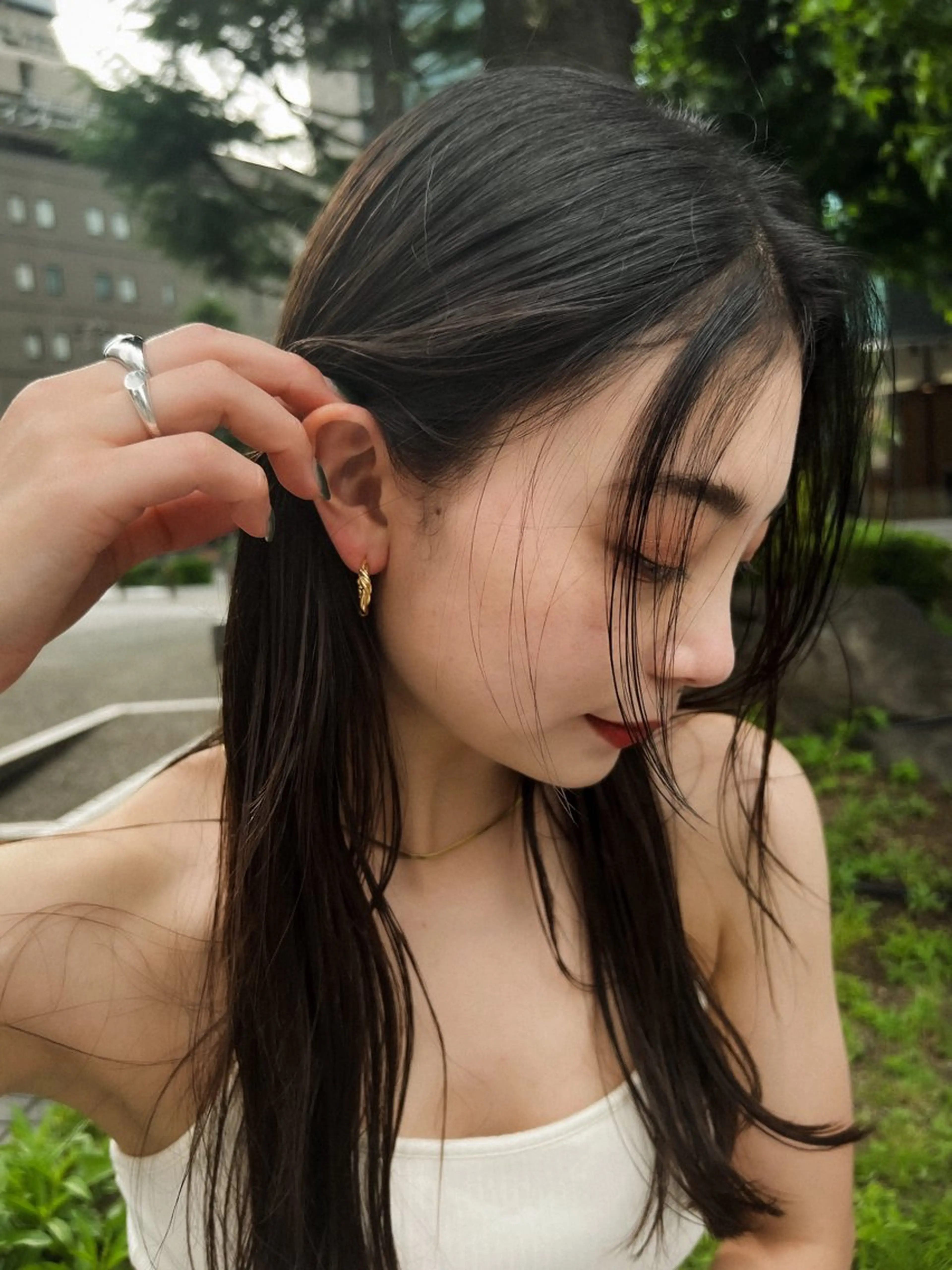 ロング アッシュ アッシュグレー アッシュグレージュ 髪質改善 ロング カット ヘアカラー トリートメント KIYO キヨのヘアスタイル
