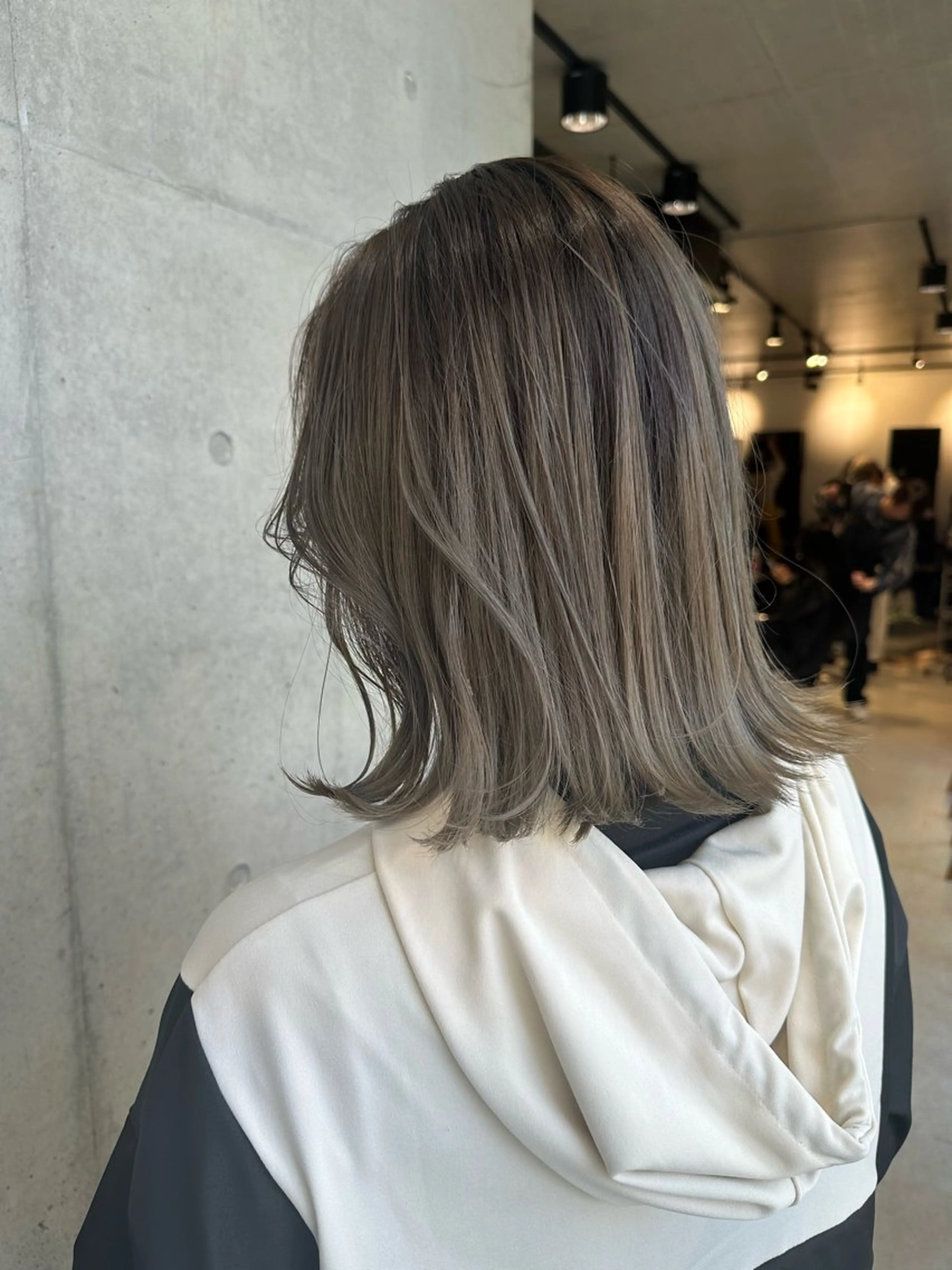 ミディアム 秀逸カラー/艶髪 ✌️✨トシキ✨のヘアスタイル