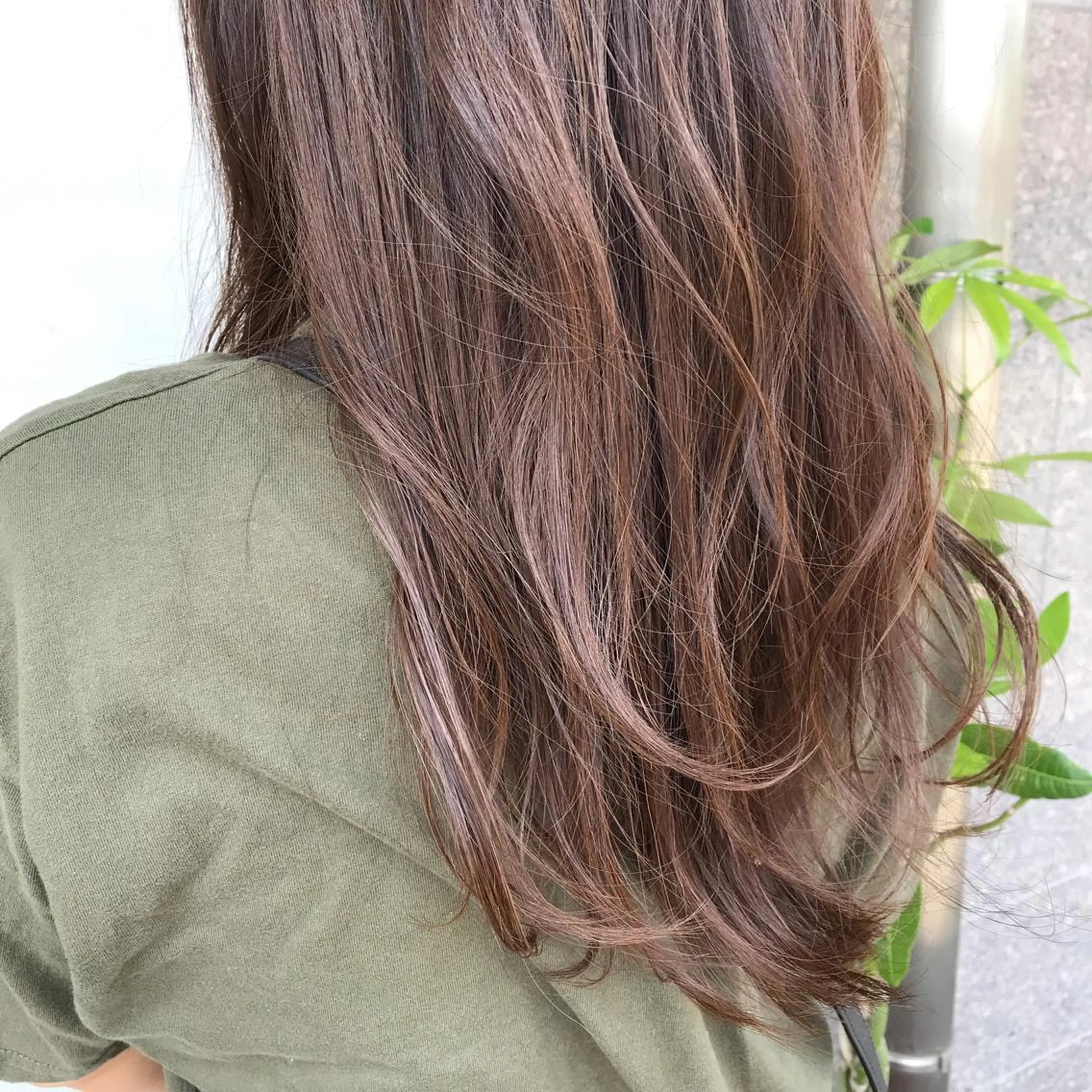 ロング アッシュ カット ヘアカラー 河田 海陽のヘアスタイル