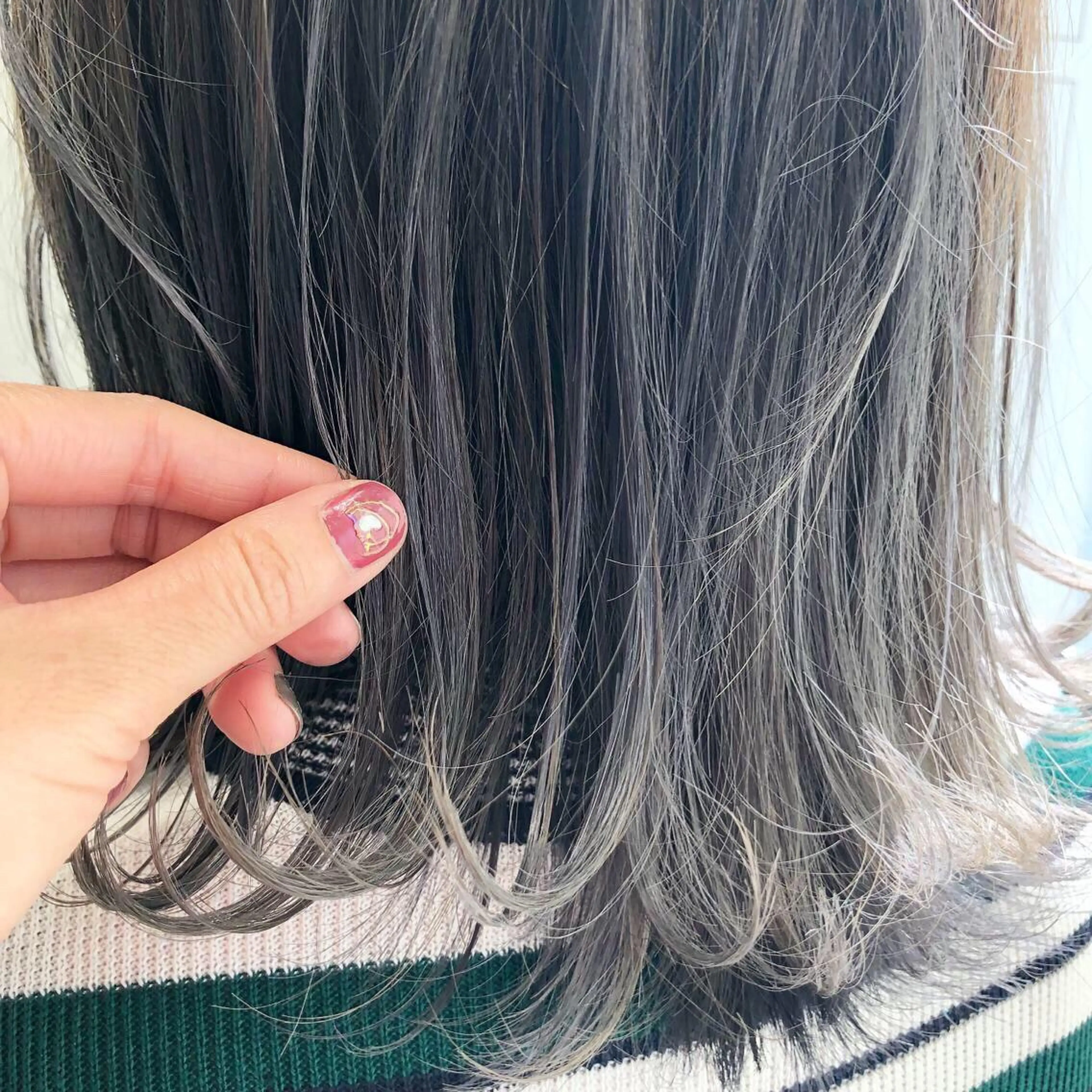 ミディアム カラー ヘアアレンジ 🩵盛れる韓国ヘア 🩵うるつやカラーのヘアスタイル