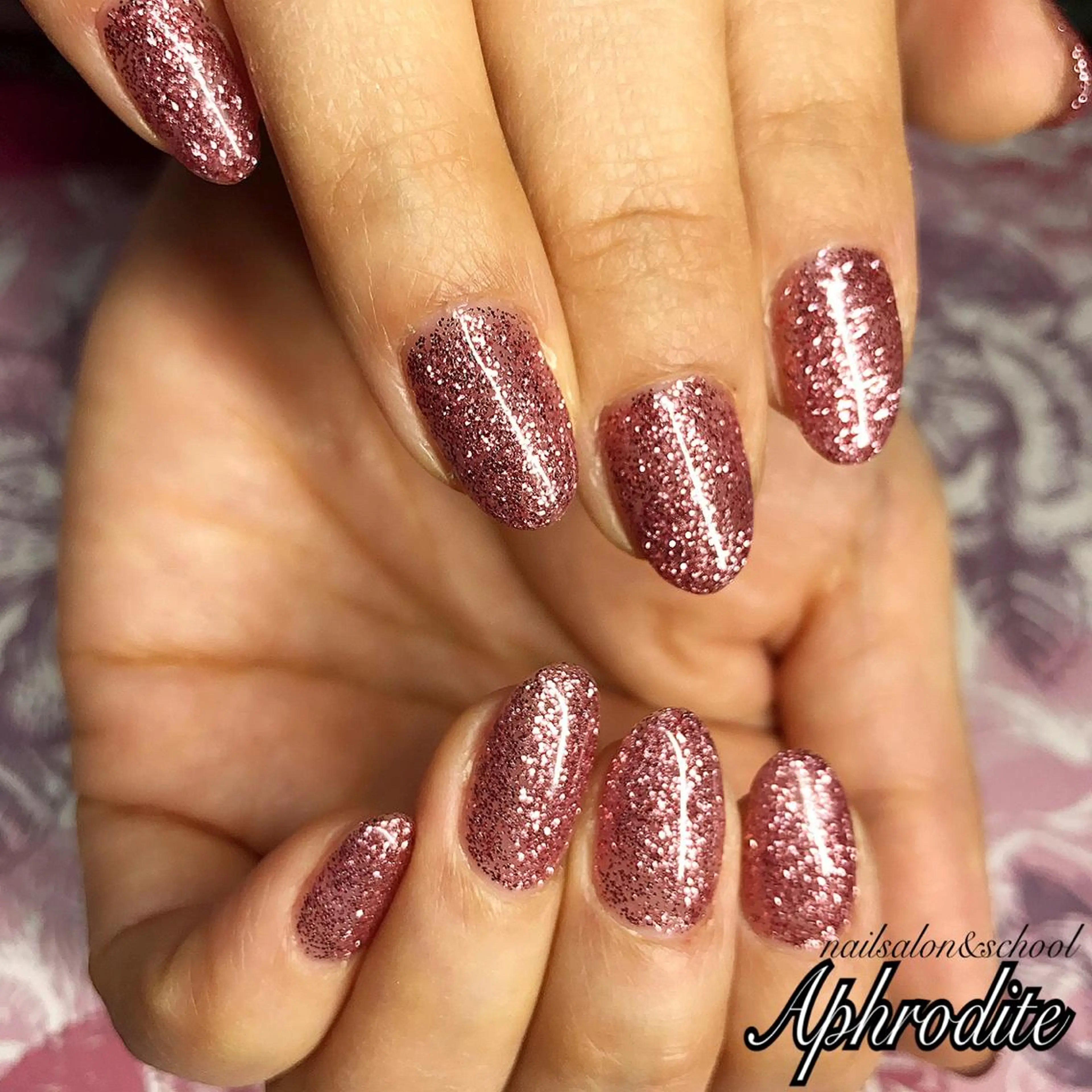 ネイル ジェルネイル シンプルネイル APHRODITE Nagisaのネイルデザイン