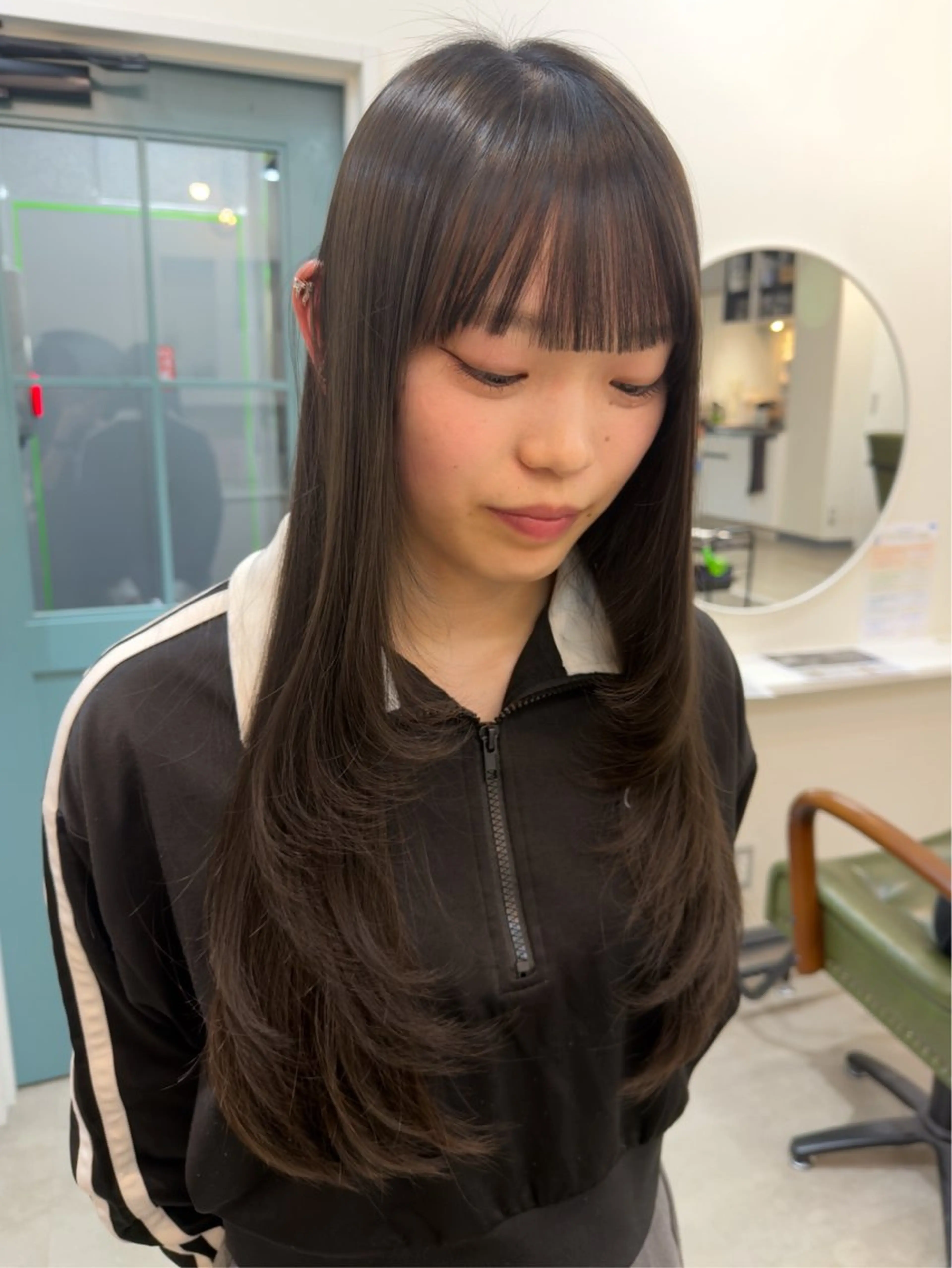 ロング レイヤーカット カット レイヤー/透明感 カラー/いいぬまみかのヘアスタイル