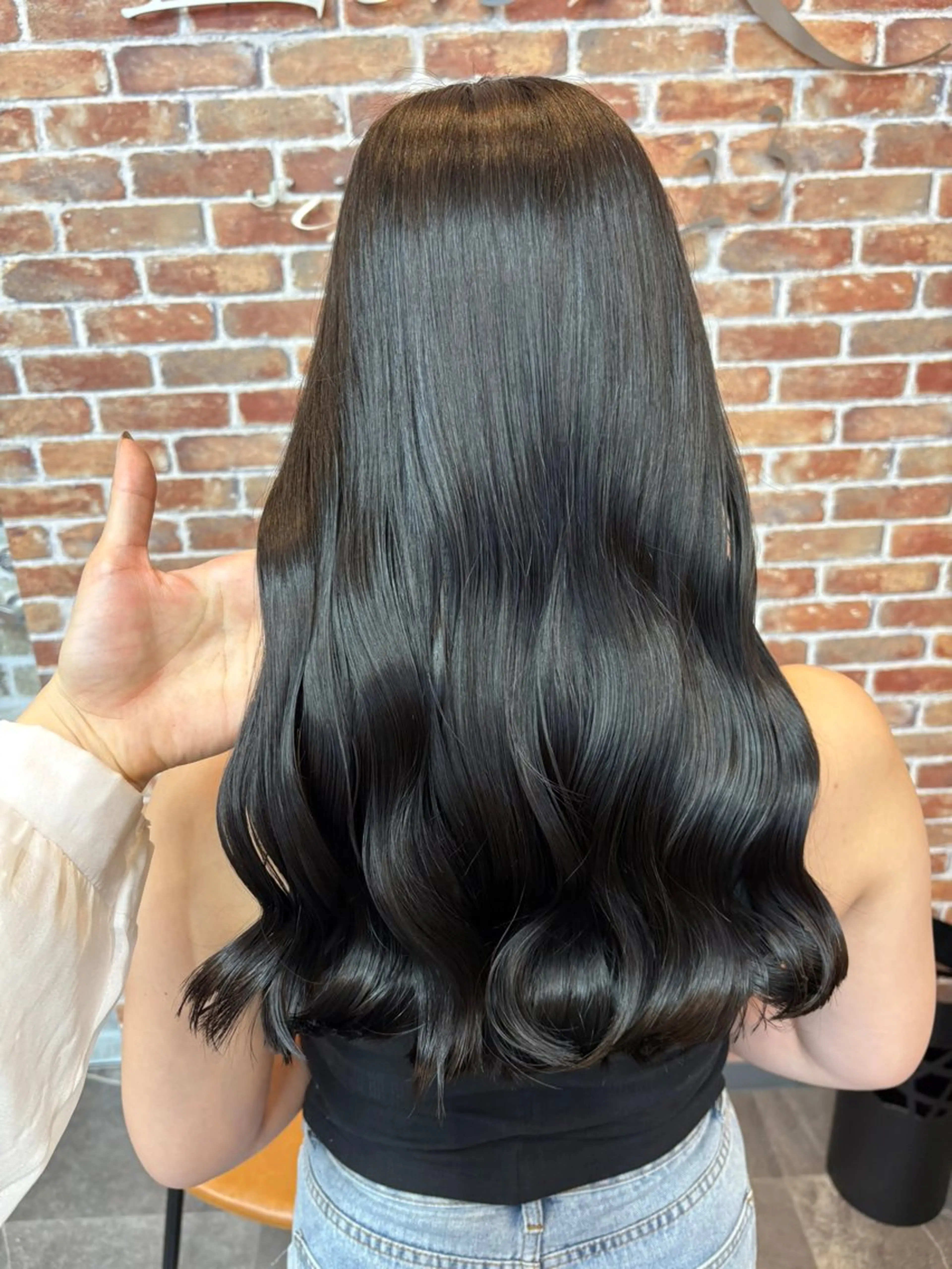 ロング MOMO KAのヘアスタイル