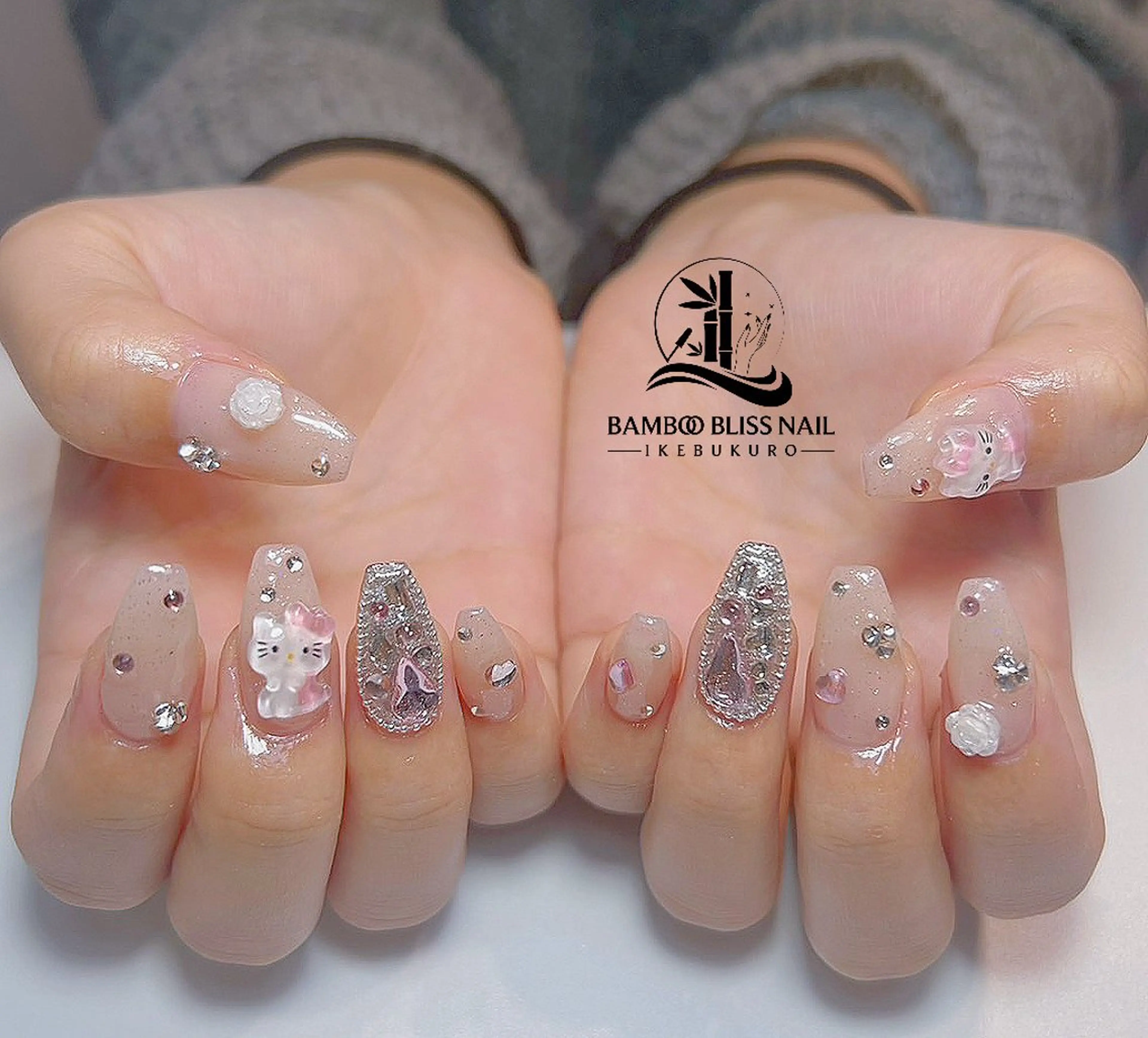 ネイル フットネイル フレンチネイル グラデーション キラキラネイル 韓国ネイル Rena Bambooのネイルデザイン
