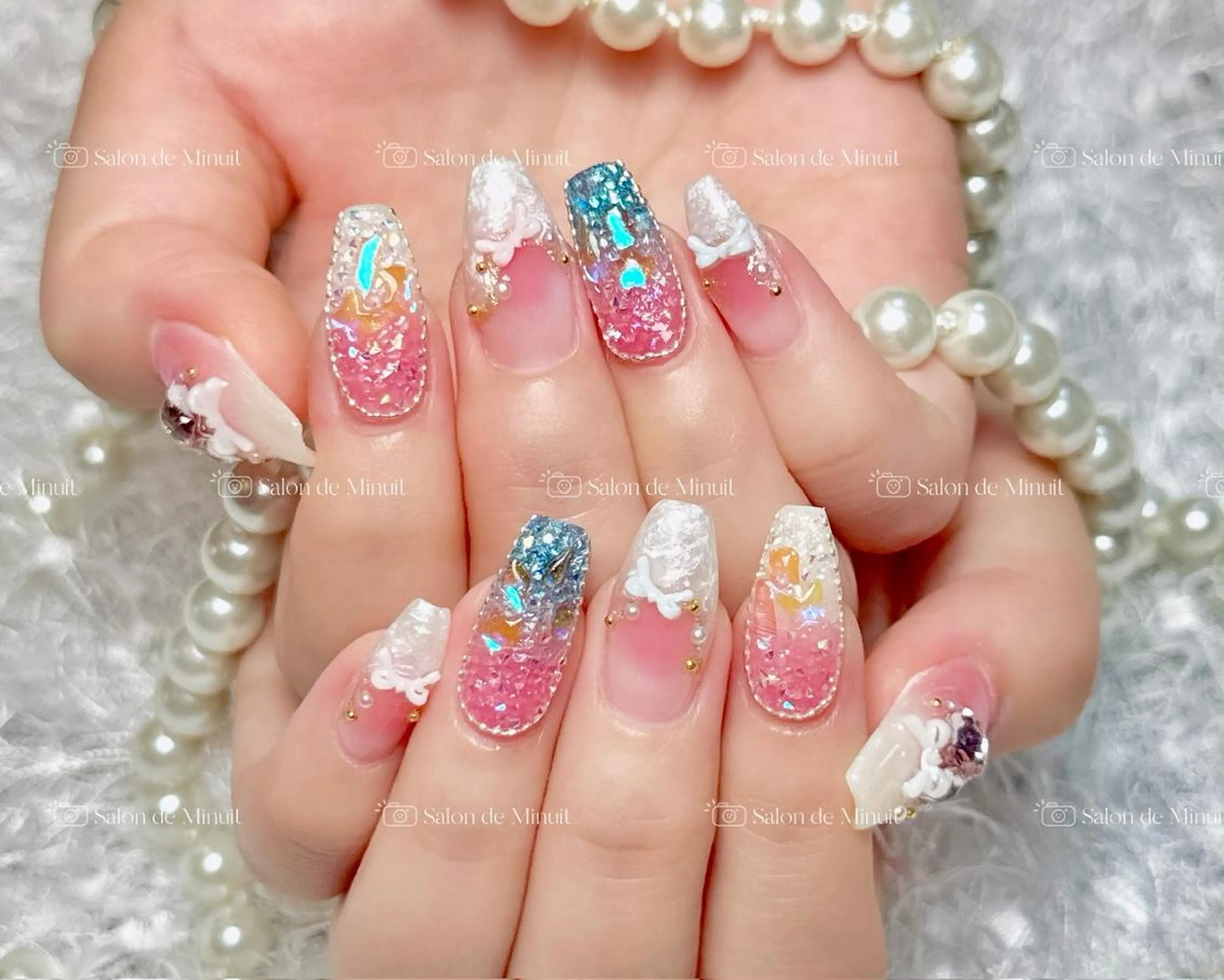 ネイル Salon de Minuit🦩のネイルデザイン