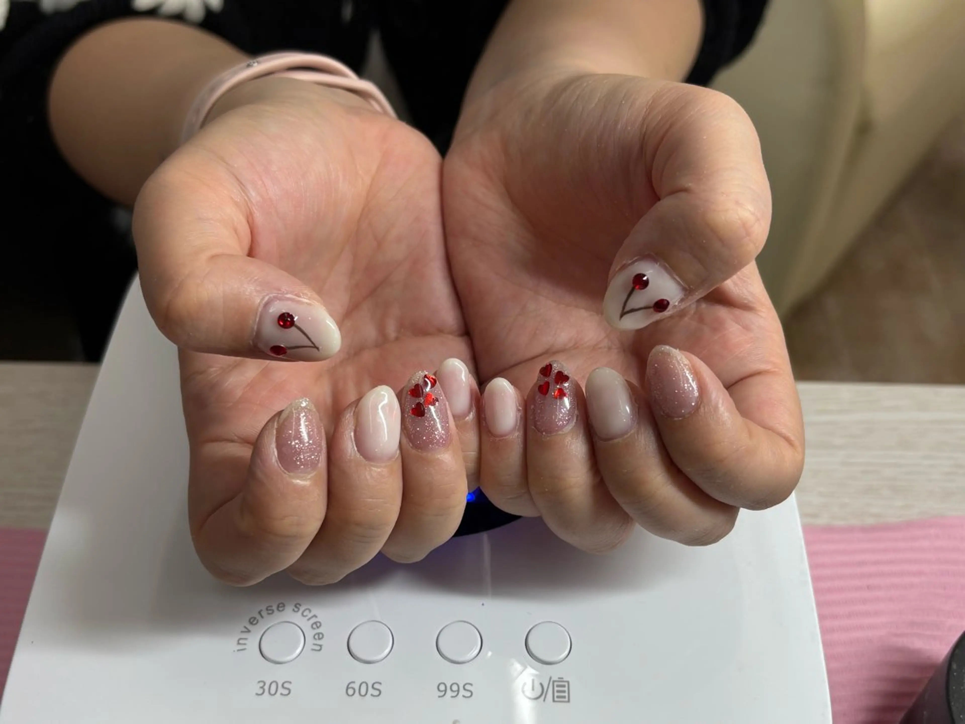 ネイル TRU NAIL & EYE 池袋店所属・本田 麻尋のネイルデザイン