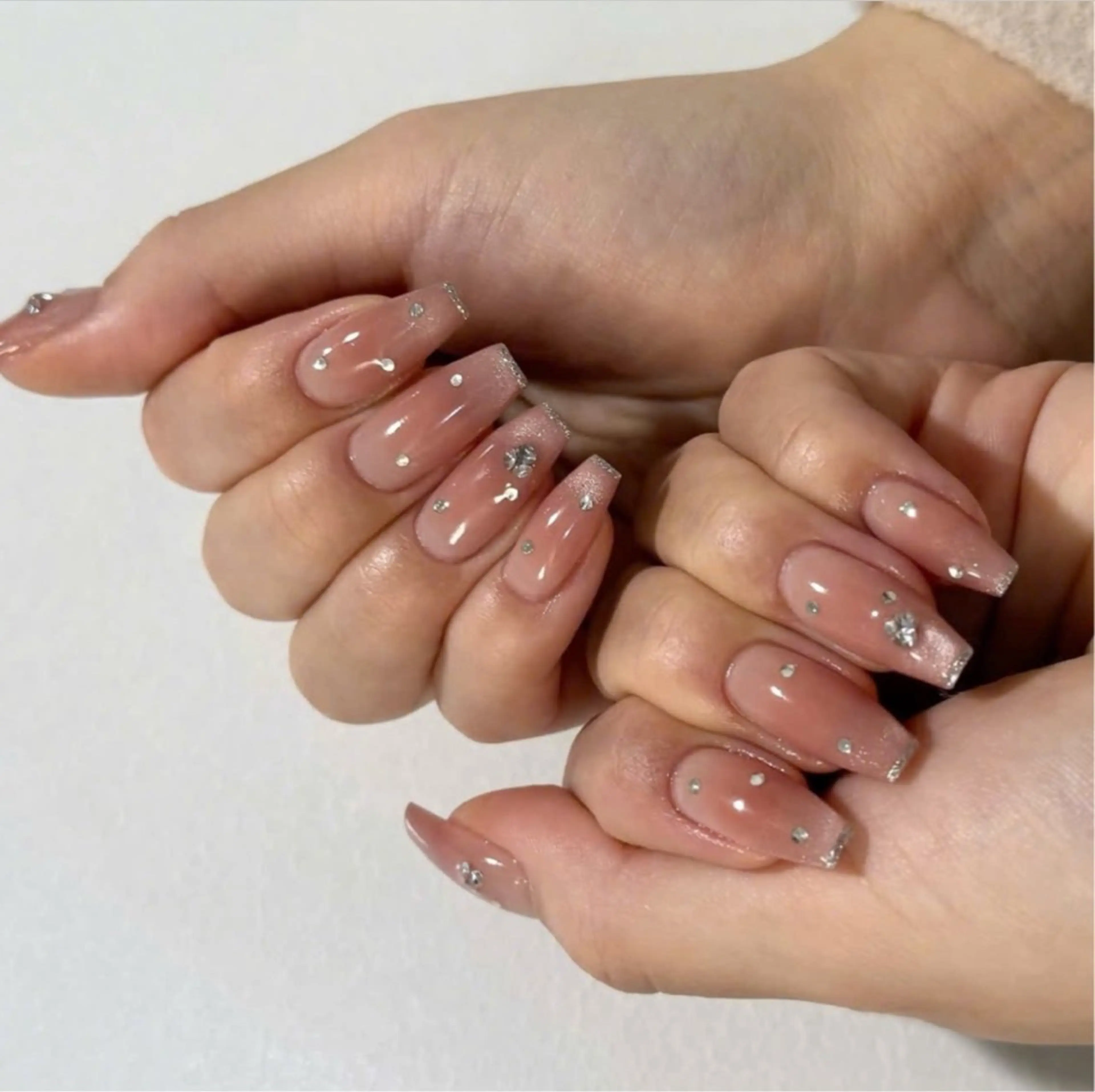ネイル アニマル柄 オーロラネイル チークネイル フラッシュネイル ジェルネイル ハンドネイル Lyna Nail のネイルデザイン