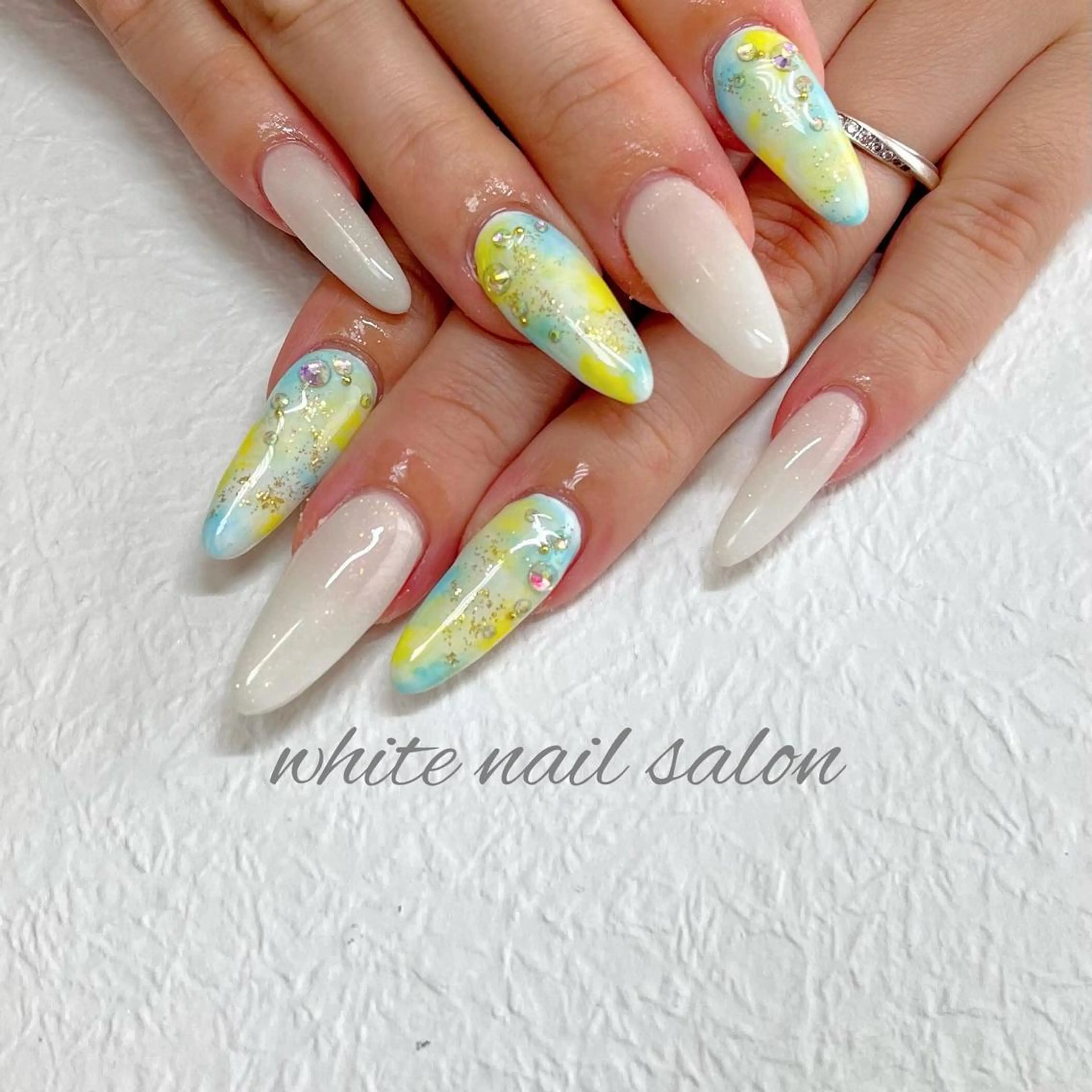 ネイル 長さ出し フットネイル ジェルネイル ハードジェル ラメ(グリッター) ハンドネイル white nail salonのネイルデザイン