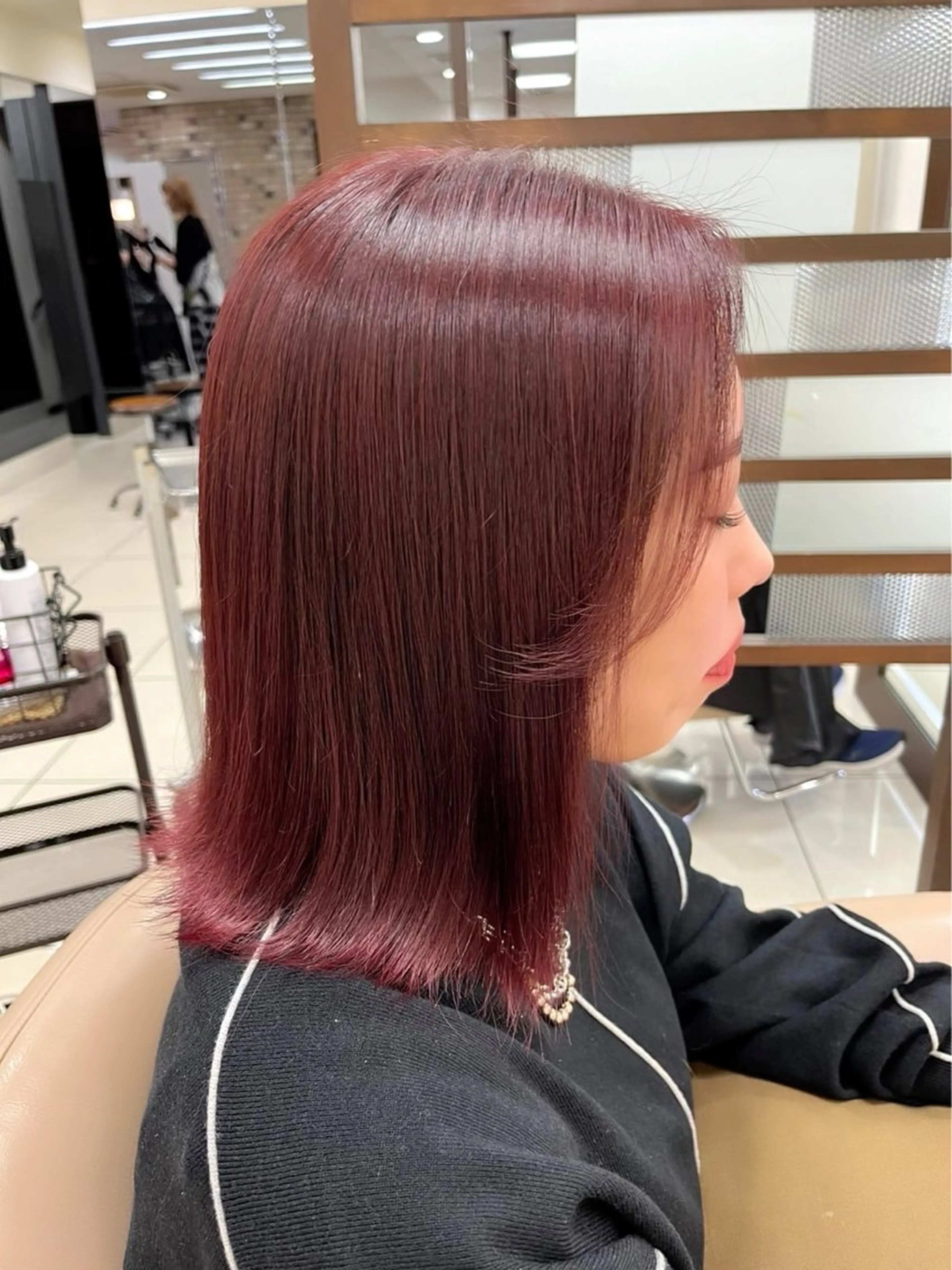 カラー カット ヘアカラー トリートメント ママ美容師まつげ 🤍まき🤍のヘアスタイル