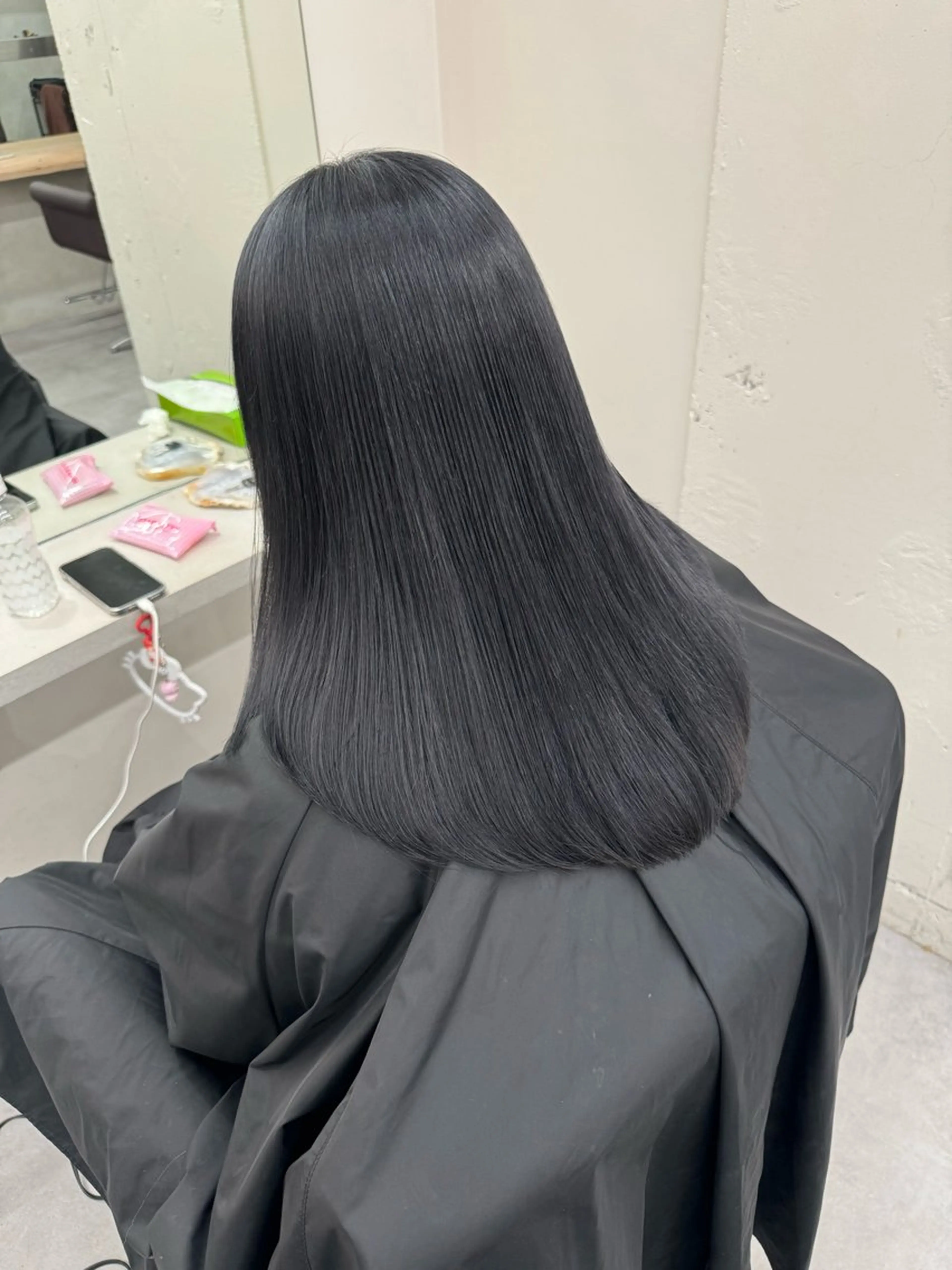 セミロング カラー ブロンド カット ヘアカラー トリートメント ハイトーン渋谷🌙 MINORIのヘアスタイル