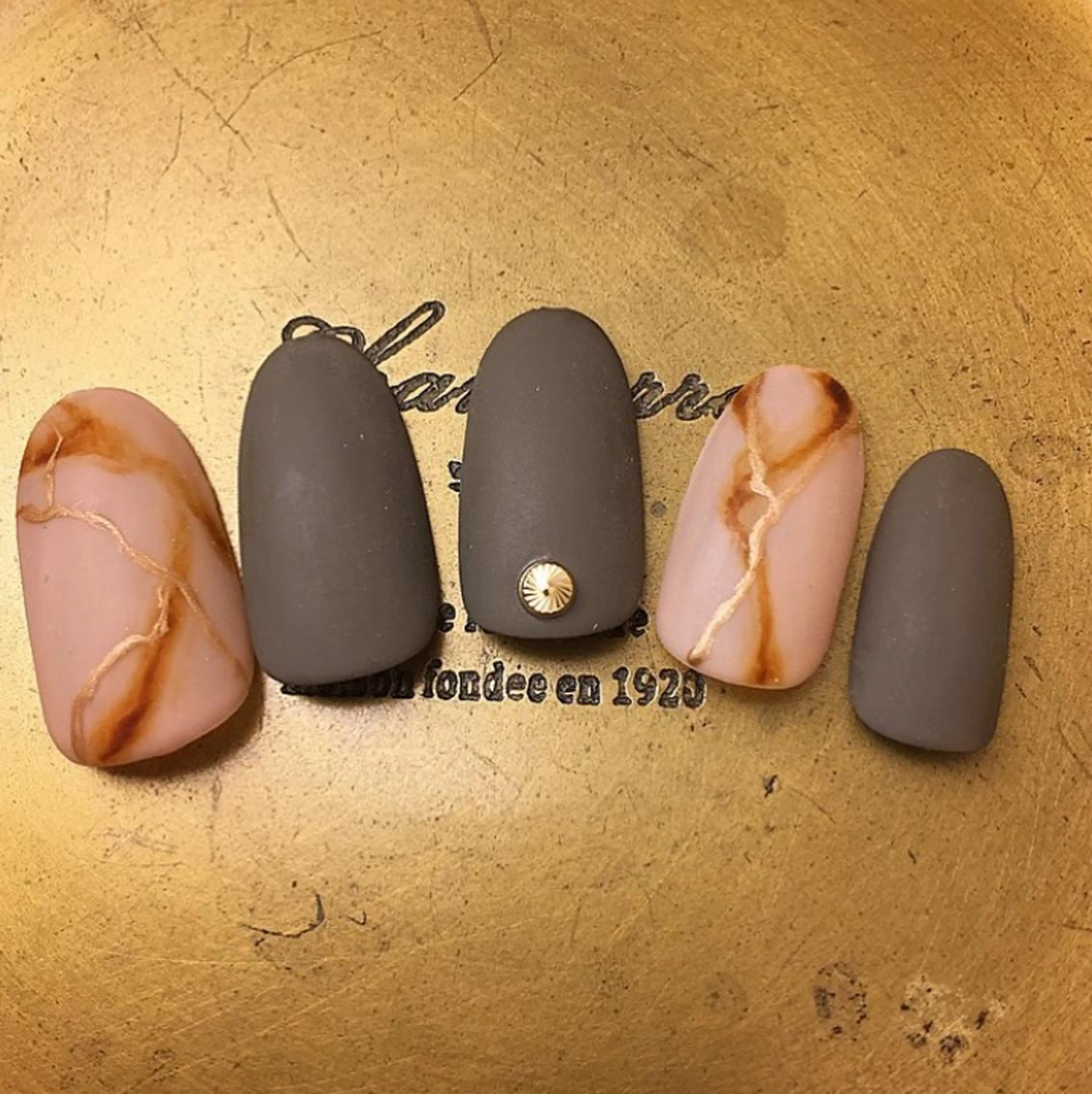 ネイル kurogi nanakaのネイルデザイン