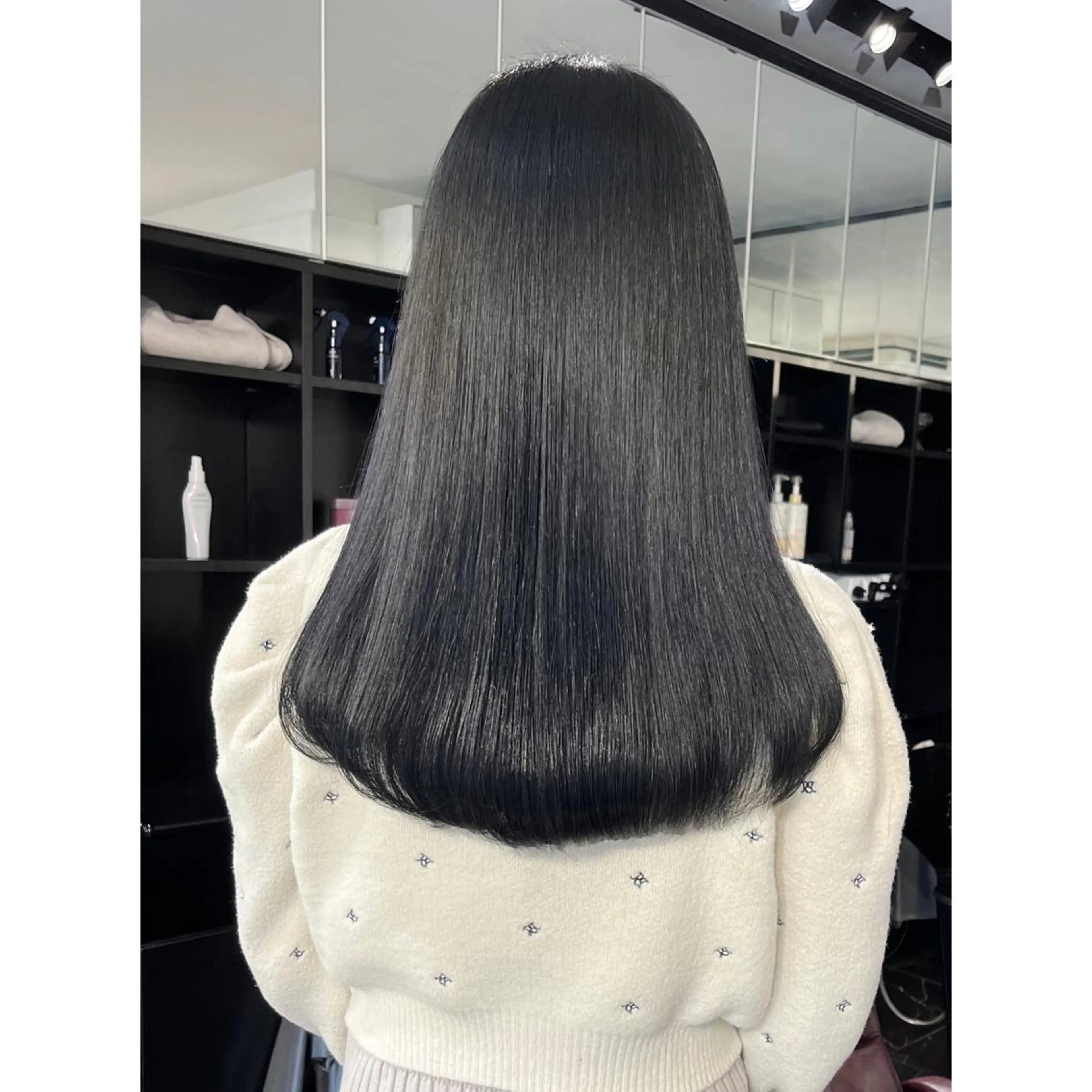 ロング カラー ブリーチ ヘアカラー LOTTA CUCCI所属・miyu /トレンド カラー×艶髪のヘアスタイル