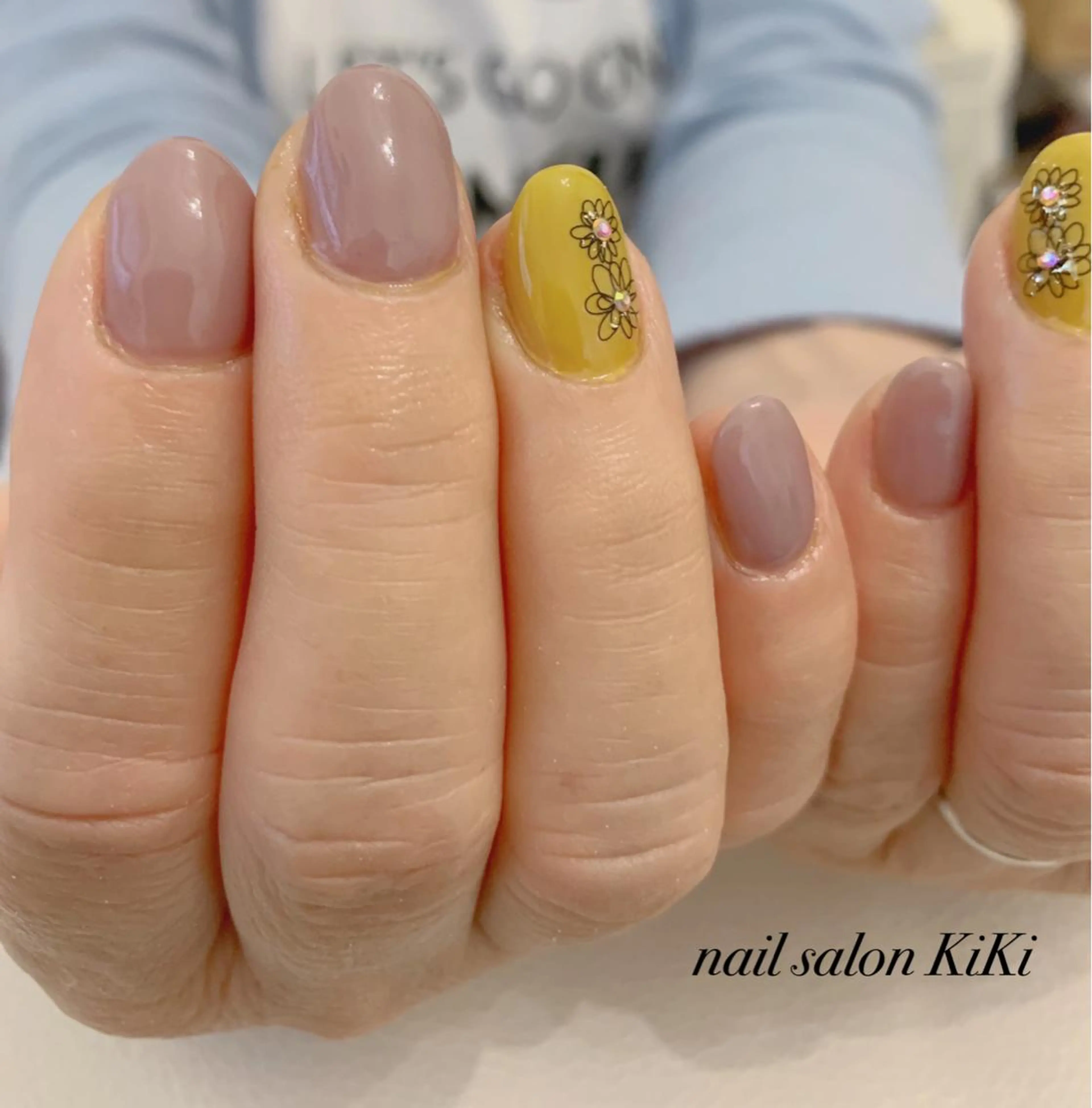 ショート K. KiKiのネイルデザイン