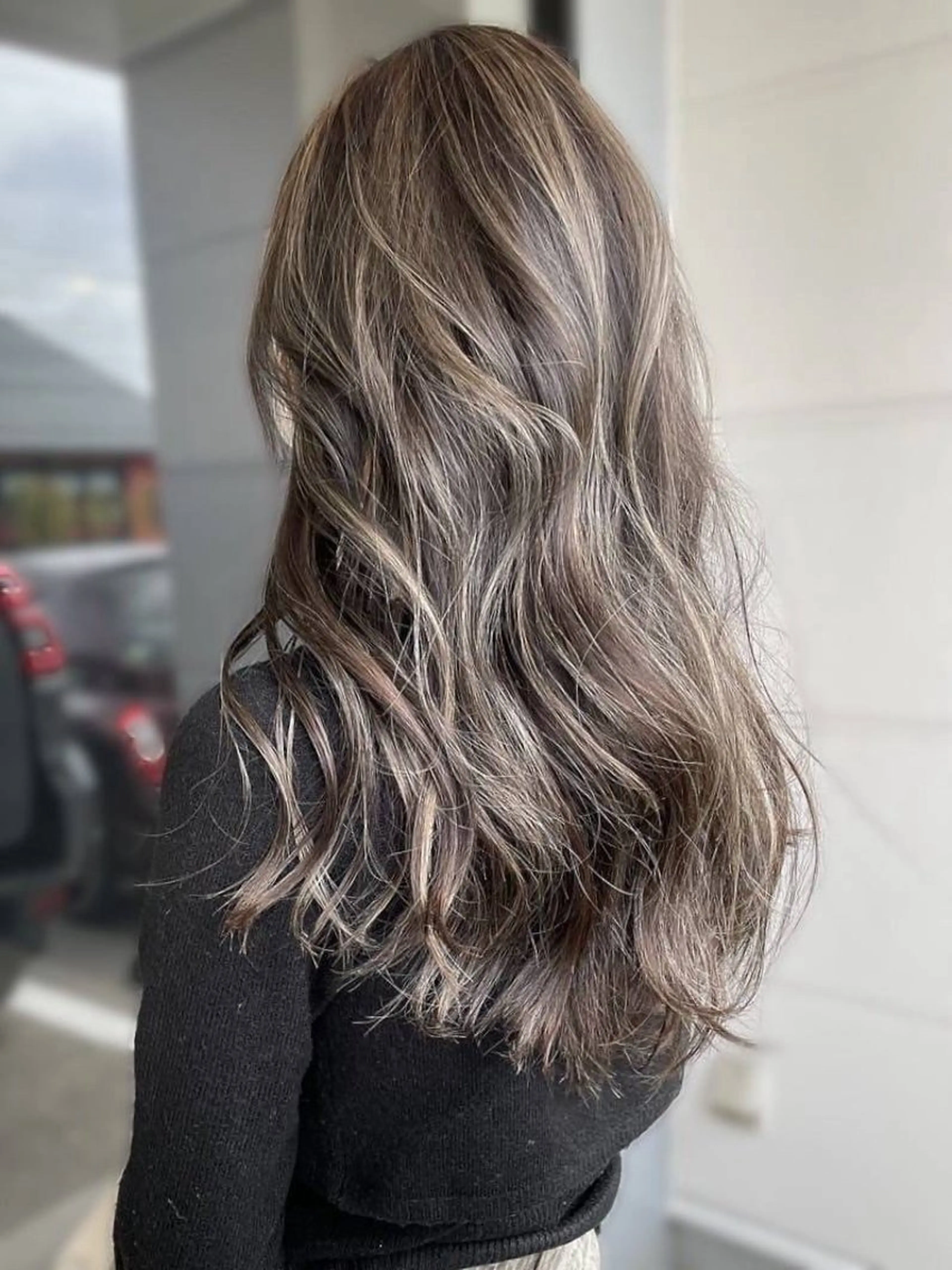 ロング カラー 高村 茉耶のヘアスタイル
