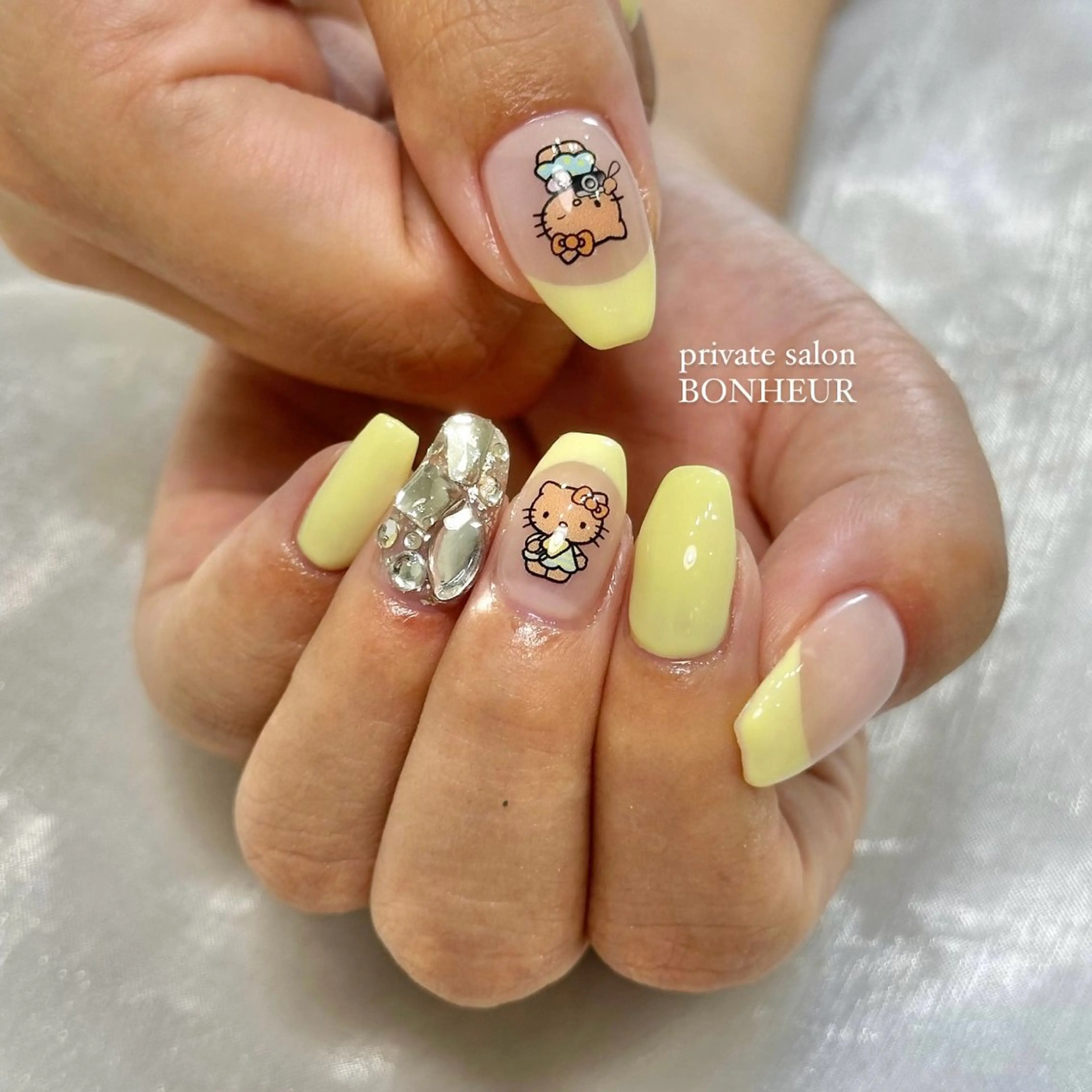 ネイル ハンドネイル BONHEUR Annaのネイルデザイン