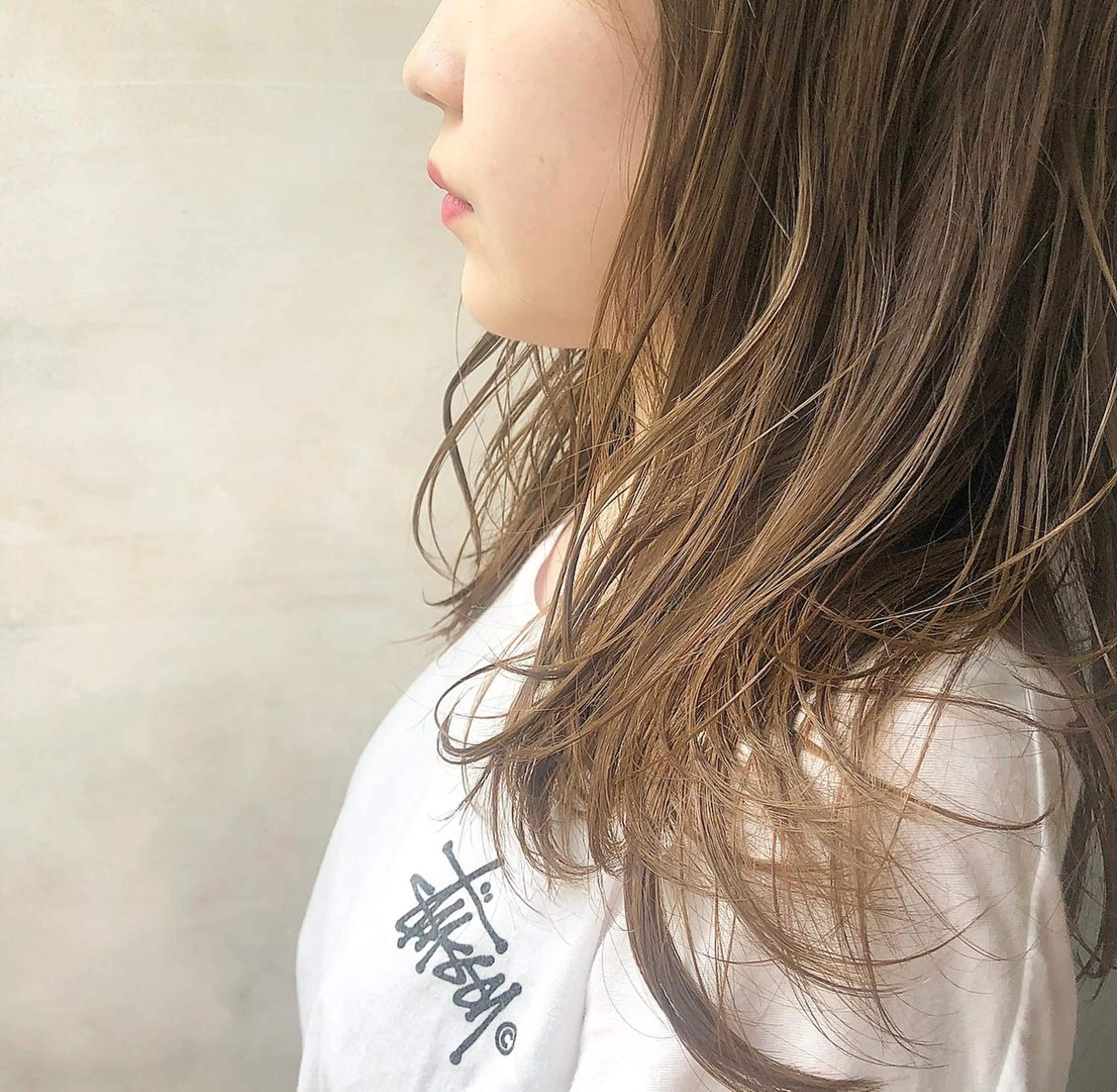 セミロング カラー 圧倒的透明感カラー nana🦕のヘアスタイル